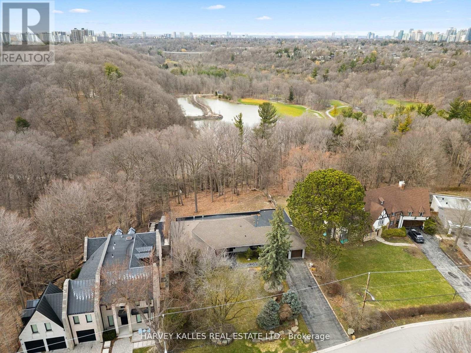 140 Sandringham Drive, Toronto, Ontario  M3H 1E3 - Photo 49 - C13175004