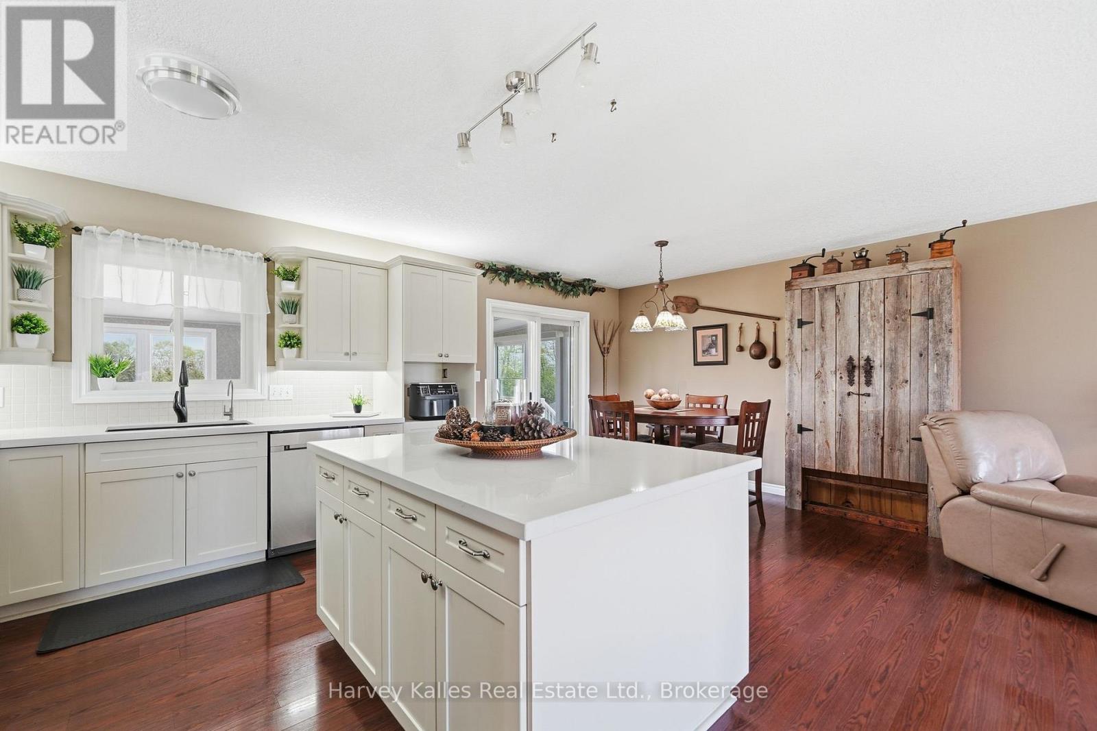 289 Kings Road, Prince Edward County, Ontario K0K 1P0 - Photo 12 - X13176668