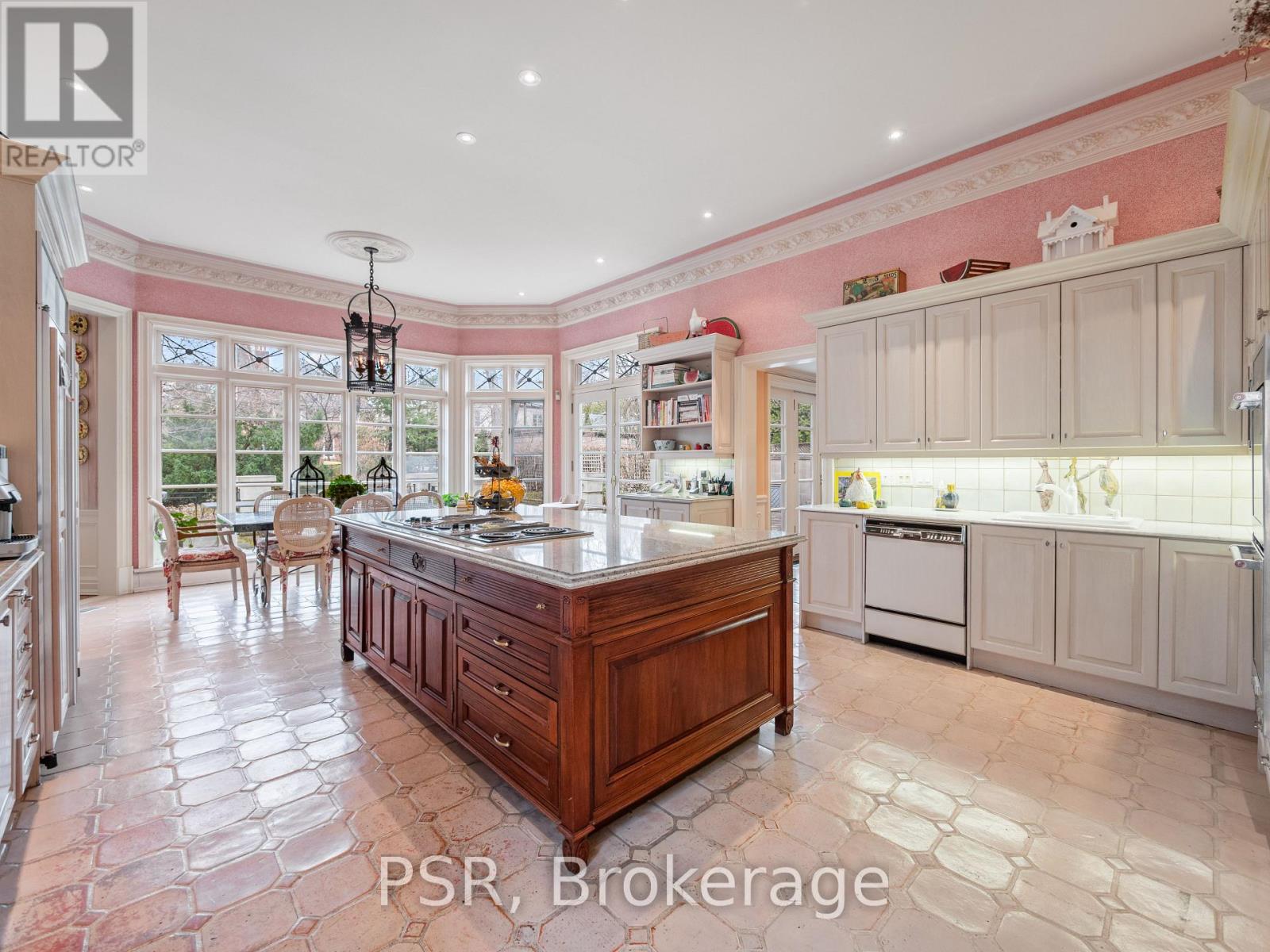 94 Dunvegan Road, Toronto, Ontario M4V 2P7 - Photo 16 - C13184614