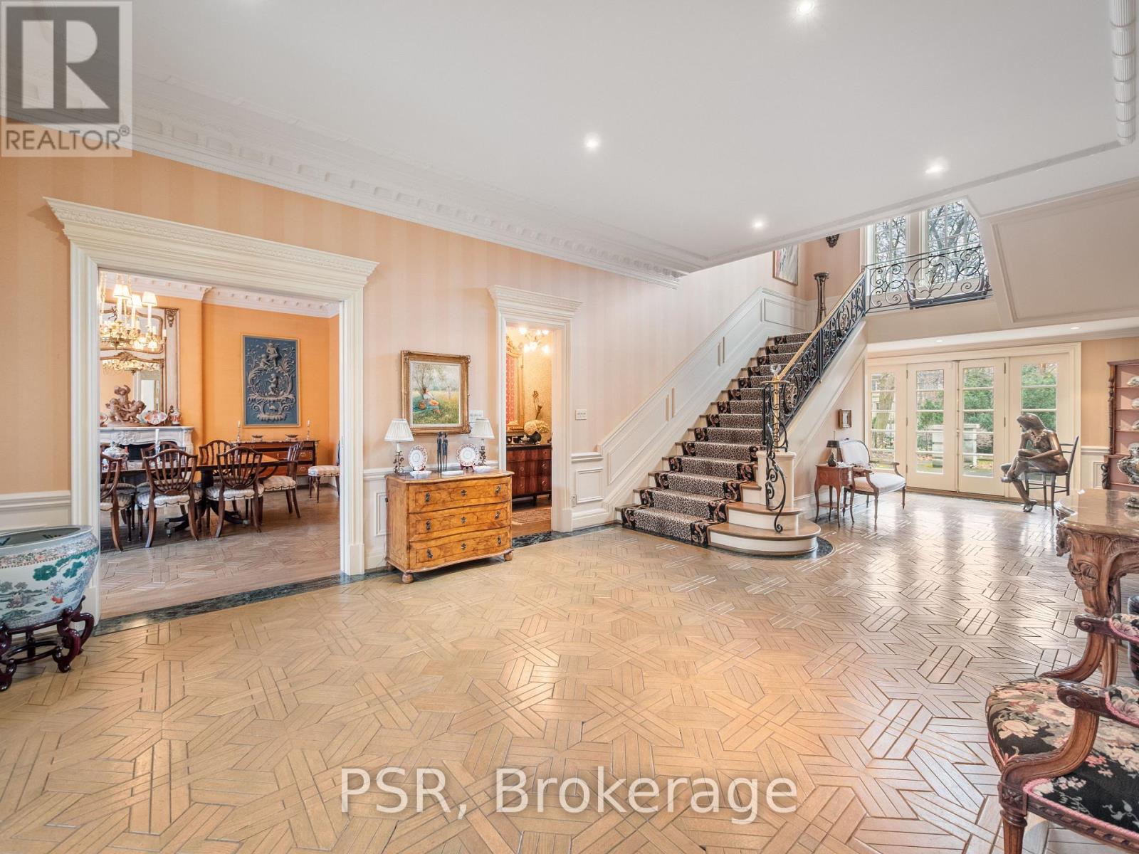94 Dunvegan Road, Toronto, Ontario M4V 2P7 - Photo 4 - C13184614