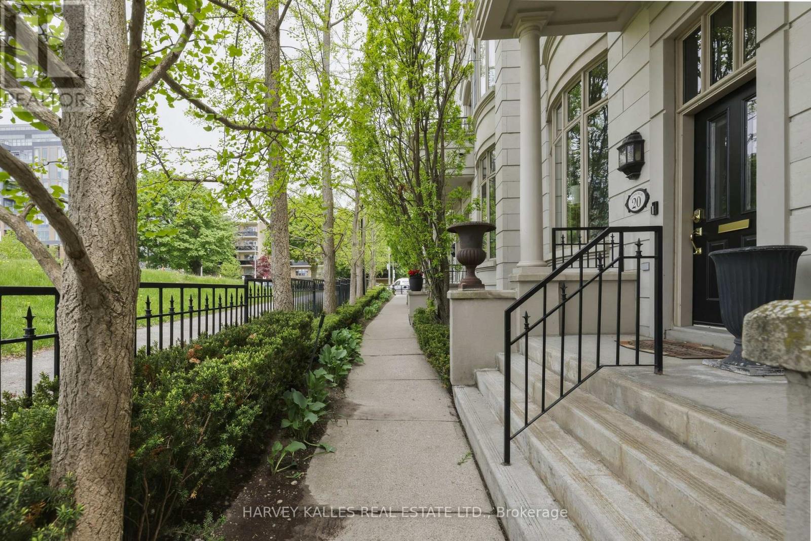 21 - 260 Russell Hill Road, Toronto, Ontario M4V 2T3 - Photo 25 - C13203512