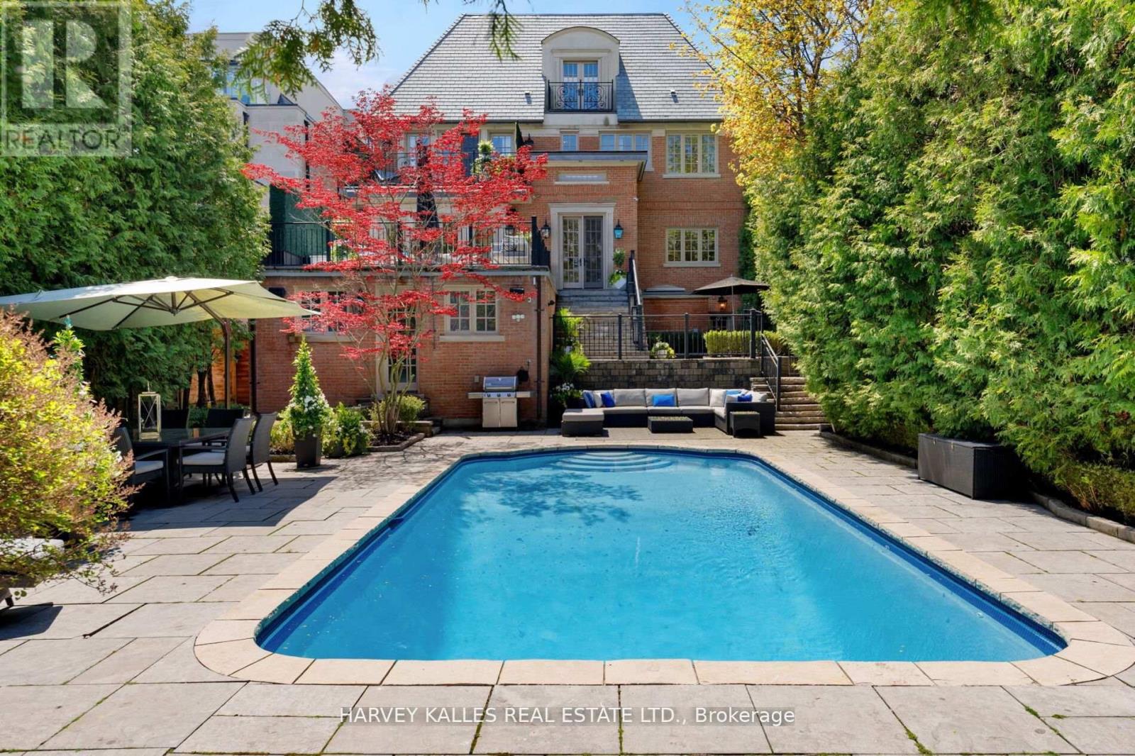 215 Dunvegan Road, Toronto, Ontario M5P 2P2 - Photo 23 - C13211206