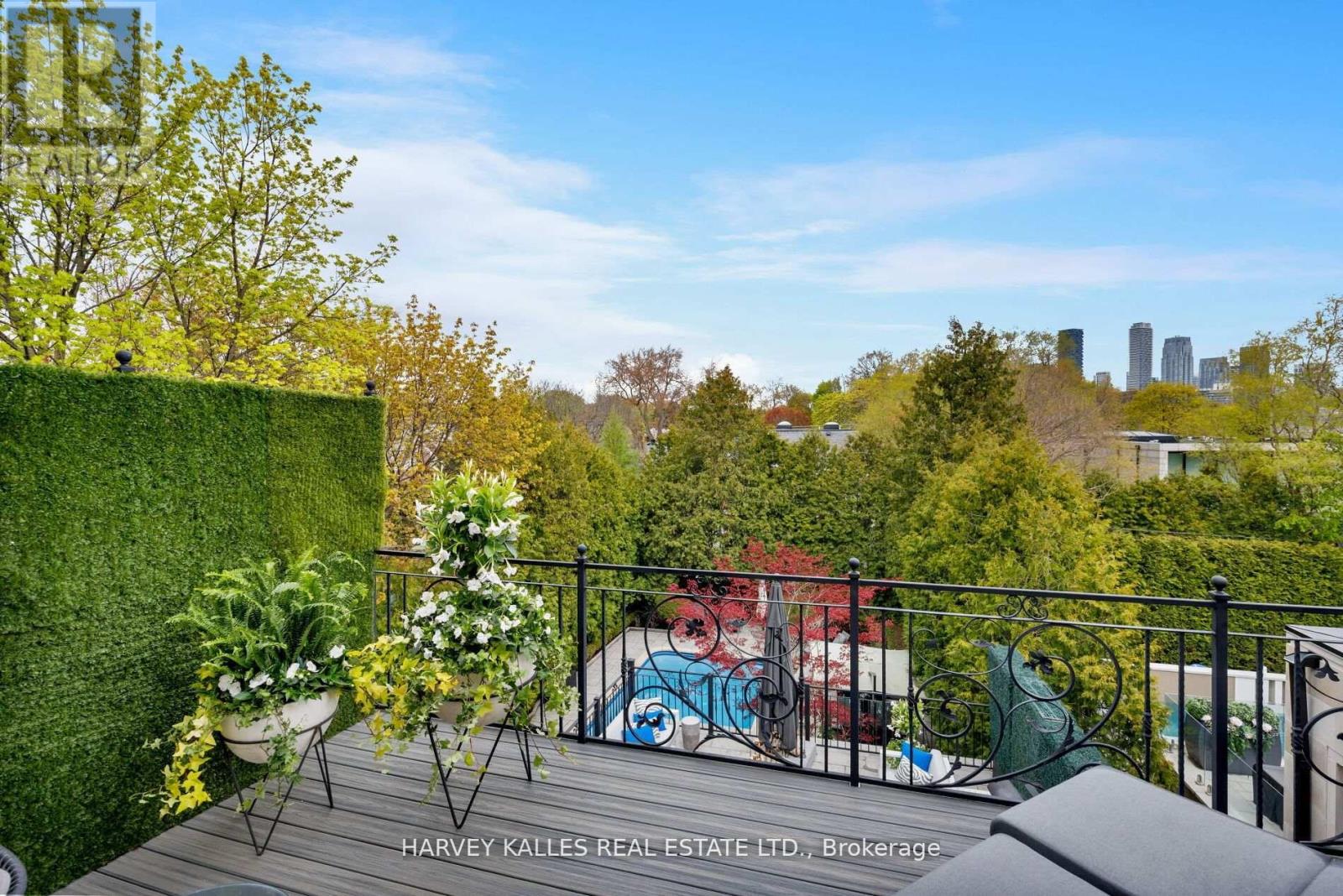 215 Dunvegan Road, Toronto, Ontario M5P 2P2 - Photo 27 - C13211206