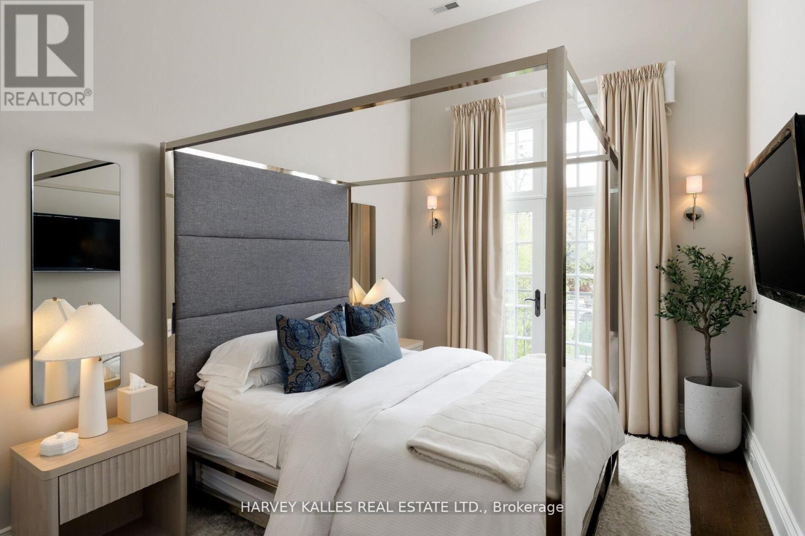 215 Dunvegan Road, Toronto, Ontario M5P 2P2 - Photo 36 - C13211206