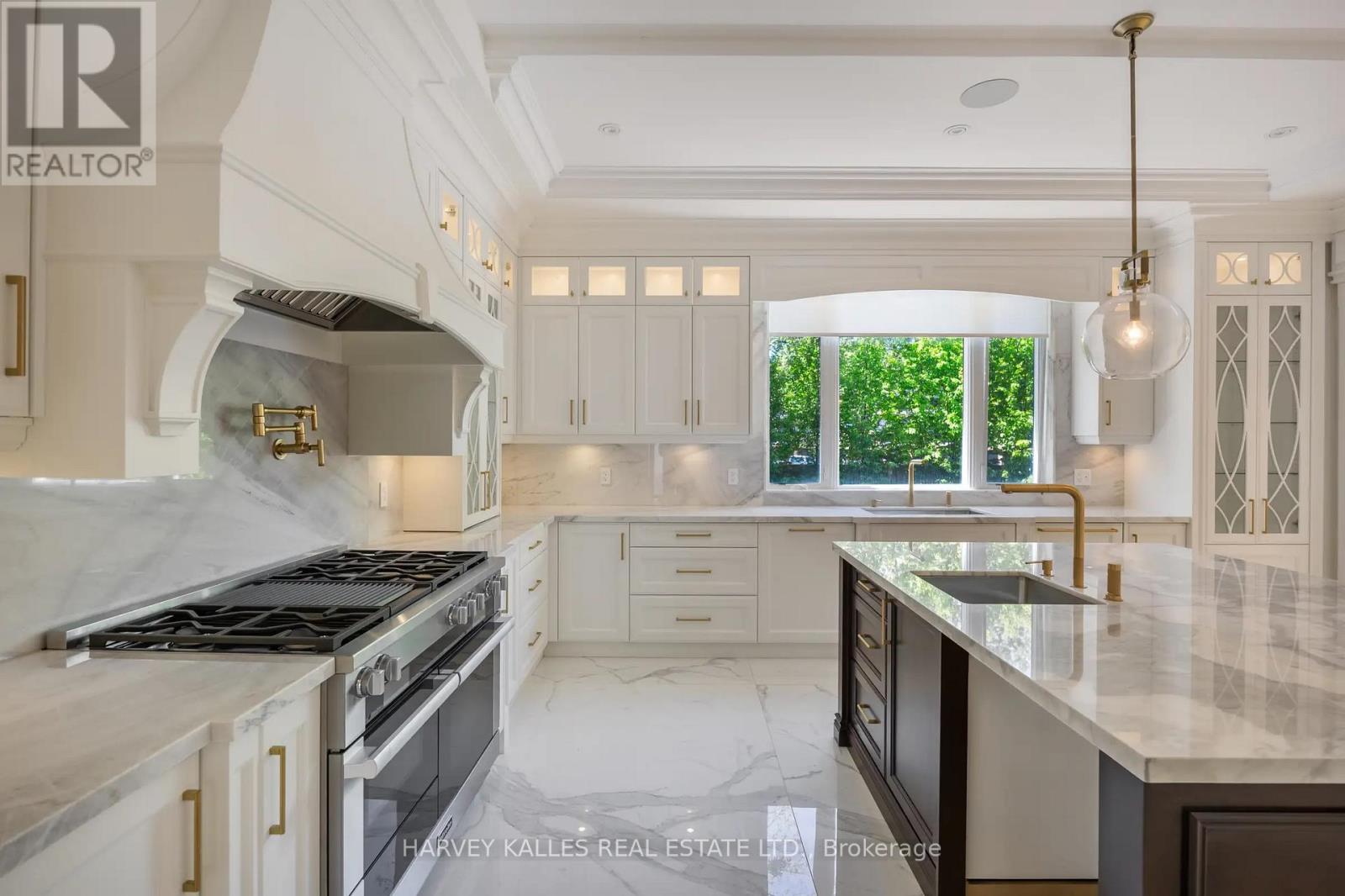 73 Lord Seaton Road, Toronto, Ontario M2P 1K6 - Photo 12 - C13211234