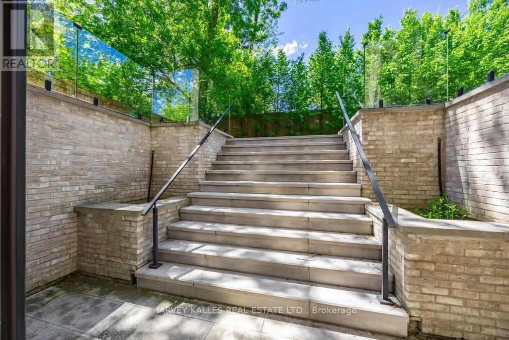73 Lord Seaton Road, Toronto, Ontario M2P 1K6 - Photo 40 - C13211234