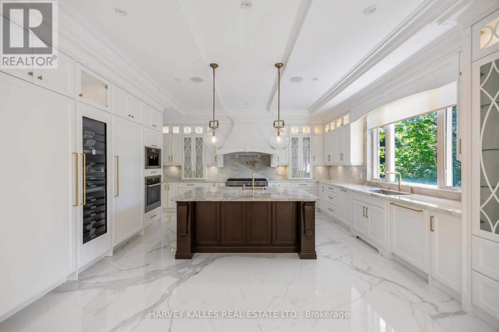 73 Lord Seaton Road, Toronto, Ontario M2P 1K6 - Photo 9 - C13211234