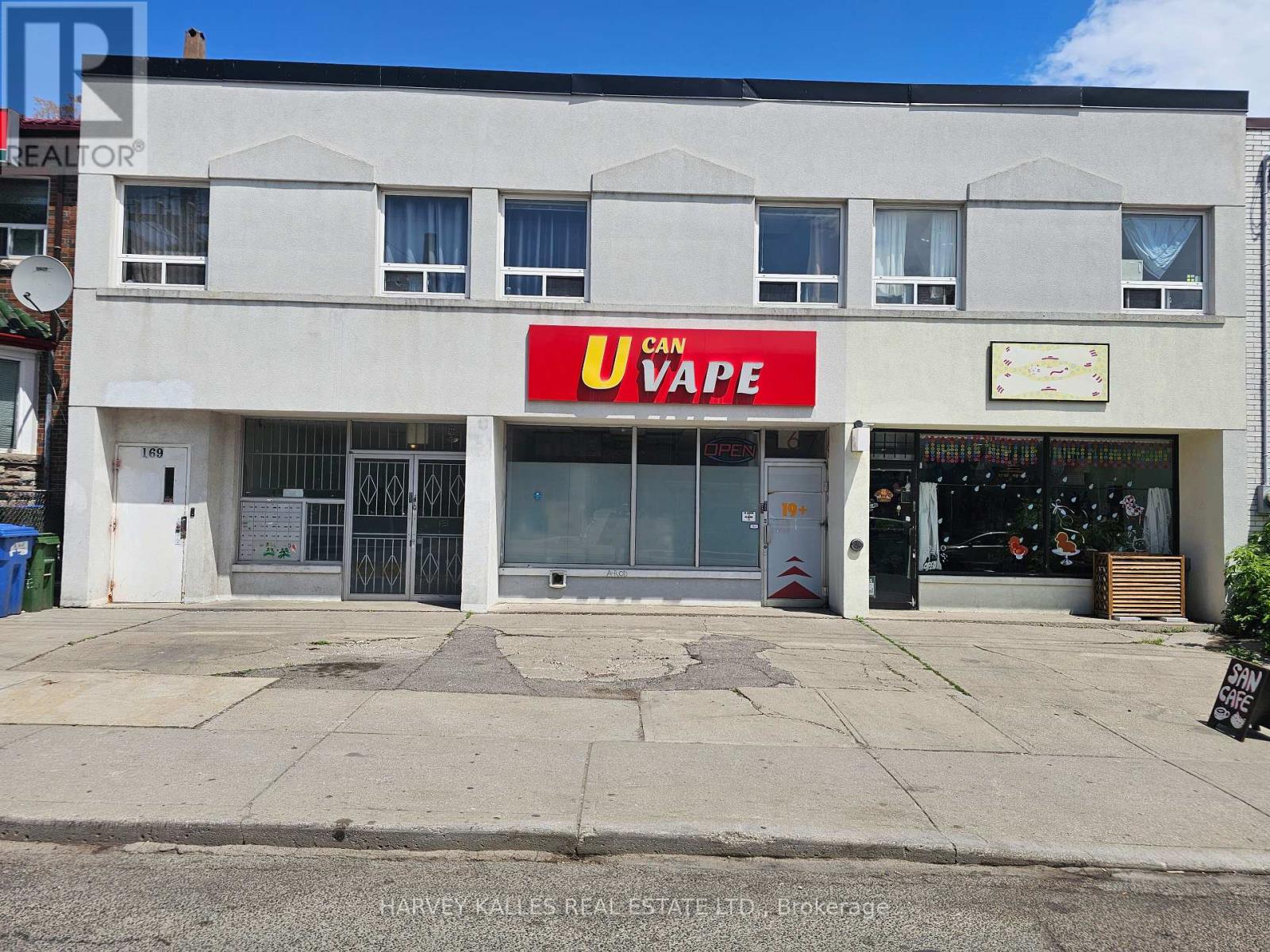 MAIN - 167 AUGUSTA AVENUE, Toronto, Ontario