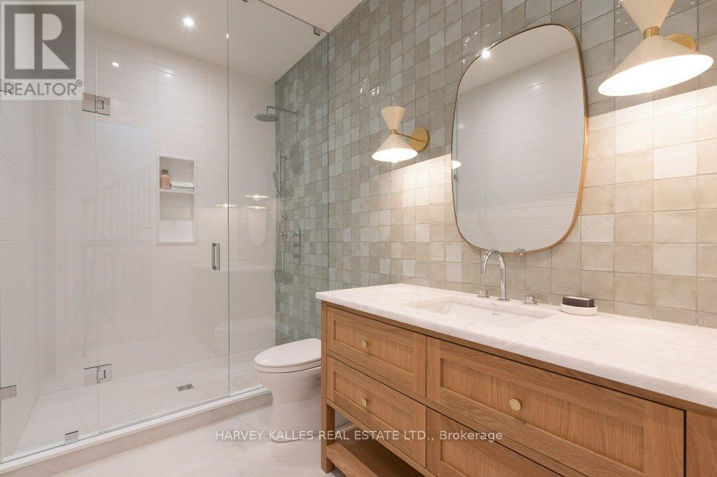 32 Evergreen Gardens, Toronto, Ontario  M4G 1C5 - Photo 28 - C13213682