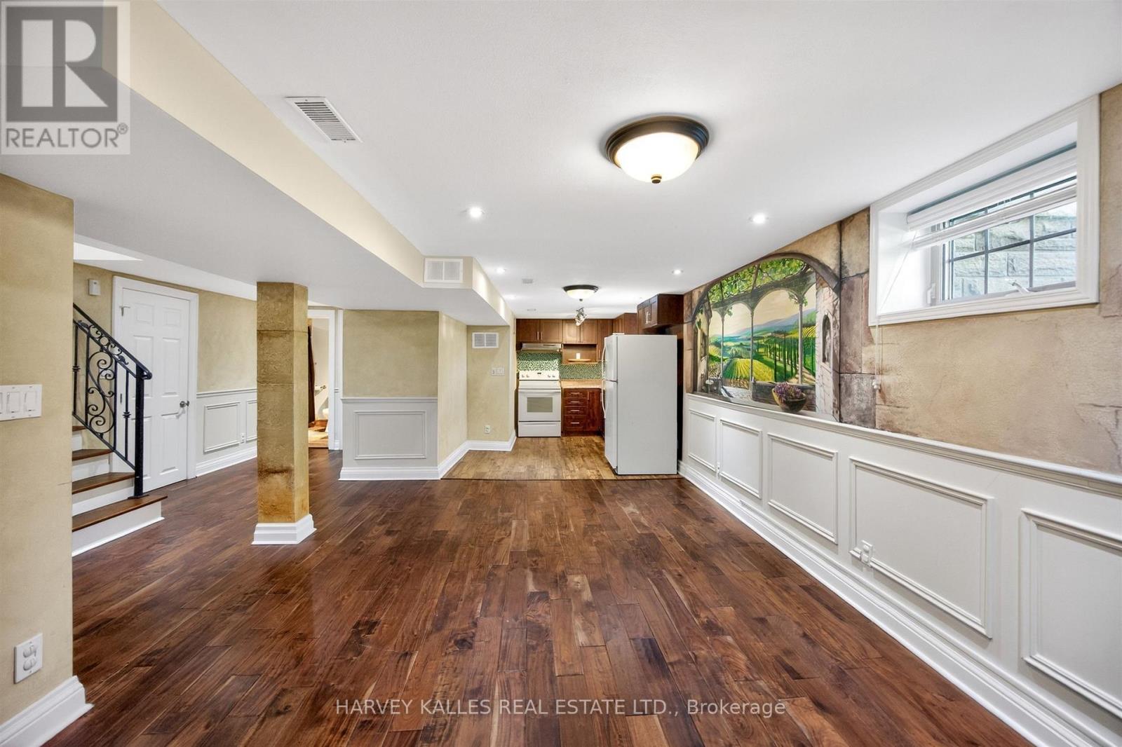 17 Lockheed Boulevard, Toronto, Ontario M9P 2H5 - Photo 32 - W13217294