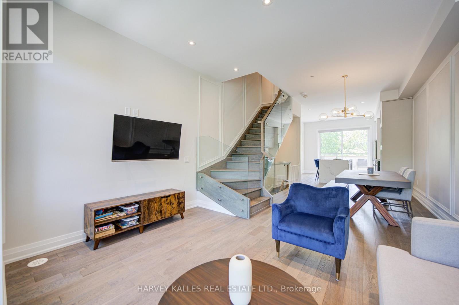 1130a Islington Avenue, Toronto, Ontario  M8Z 0G6 - Photo 15 - W13220416