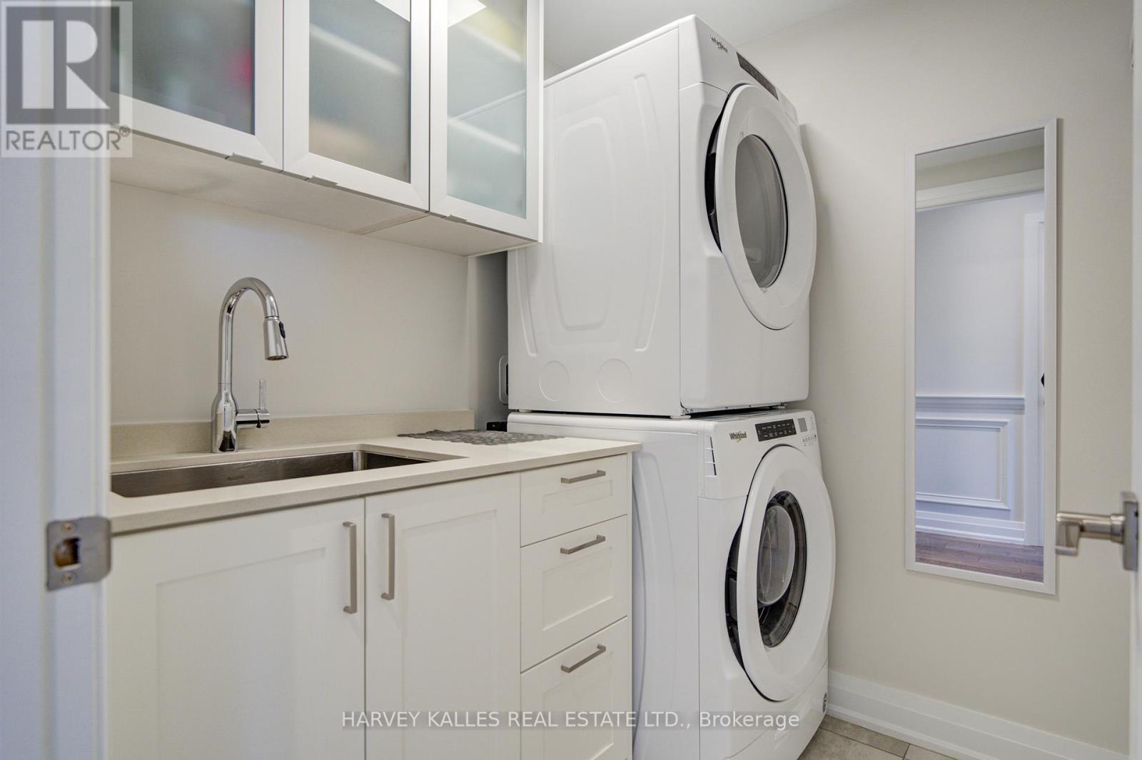 1130a Islington Avenue, Toronto, Ontario  M8Z 0G6 - Photo 22 - W13220416