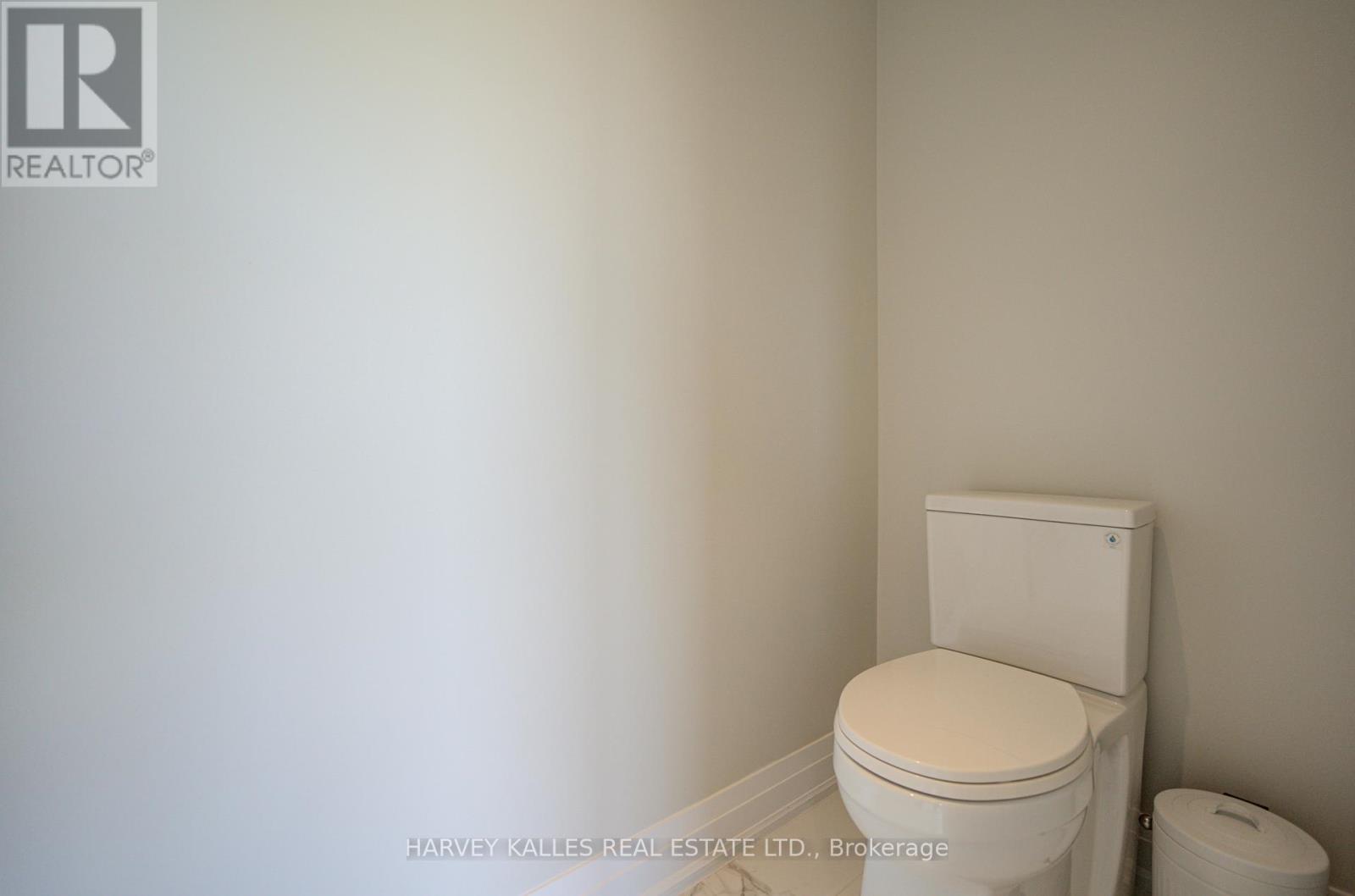 1130a Islington Avenue, Toronto, Ontario  M8Z 0G6 - Photo 28 - W13220416