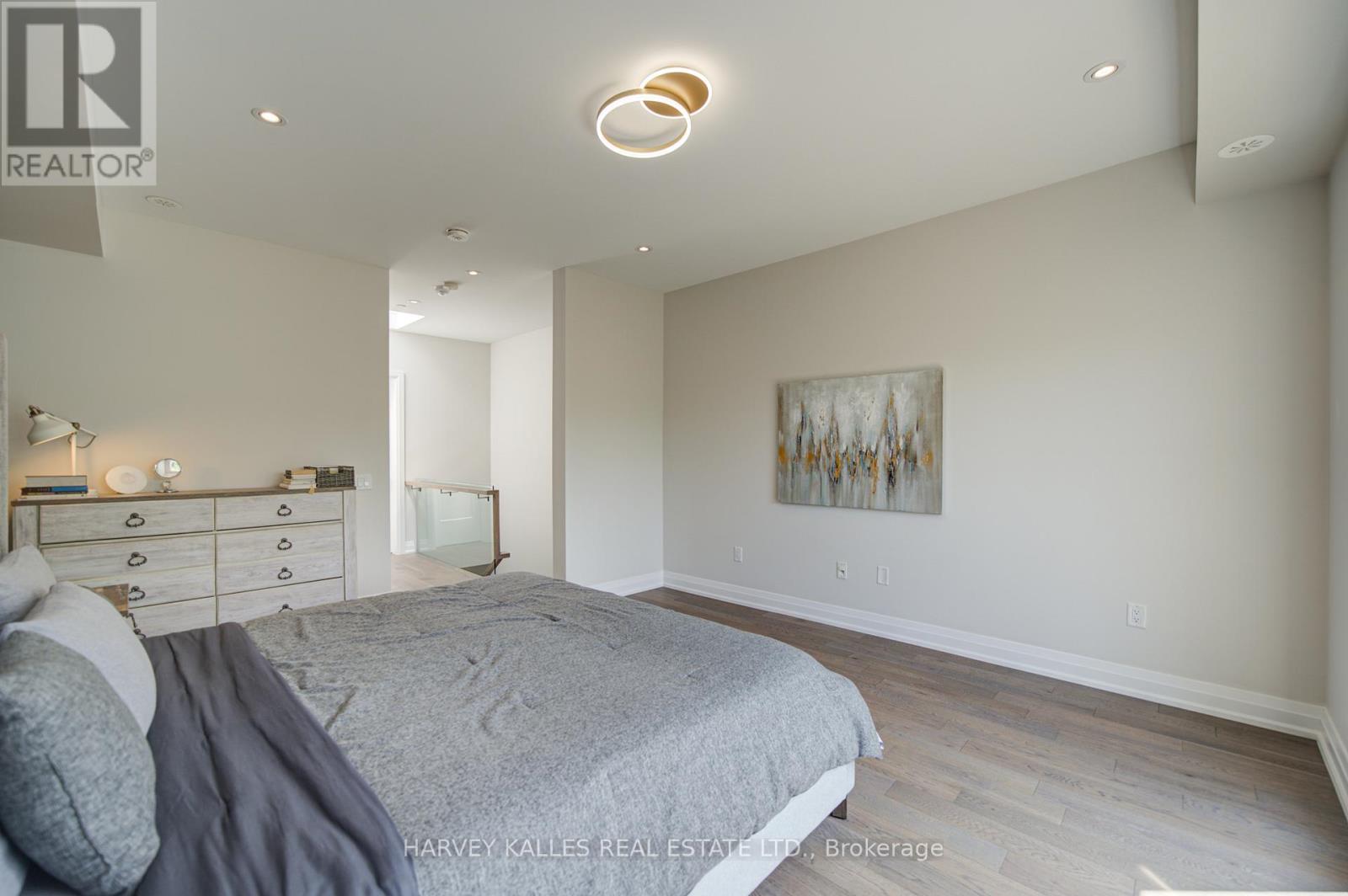 1130a Islington Avenue, Toronto, Ontario  M8Z 0G6 - Photo 34 - W13220416