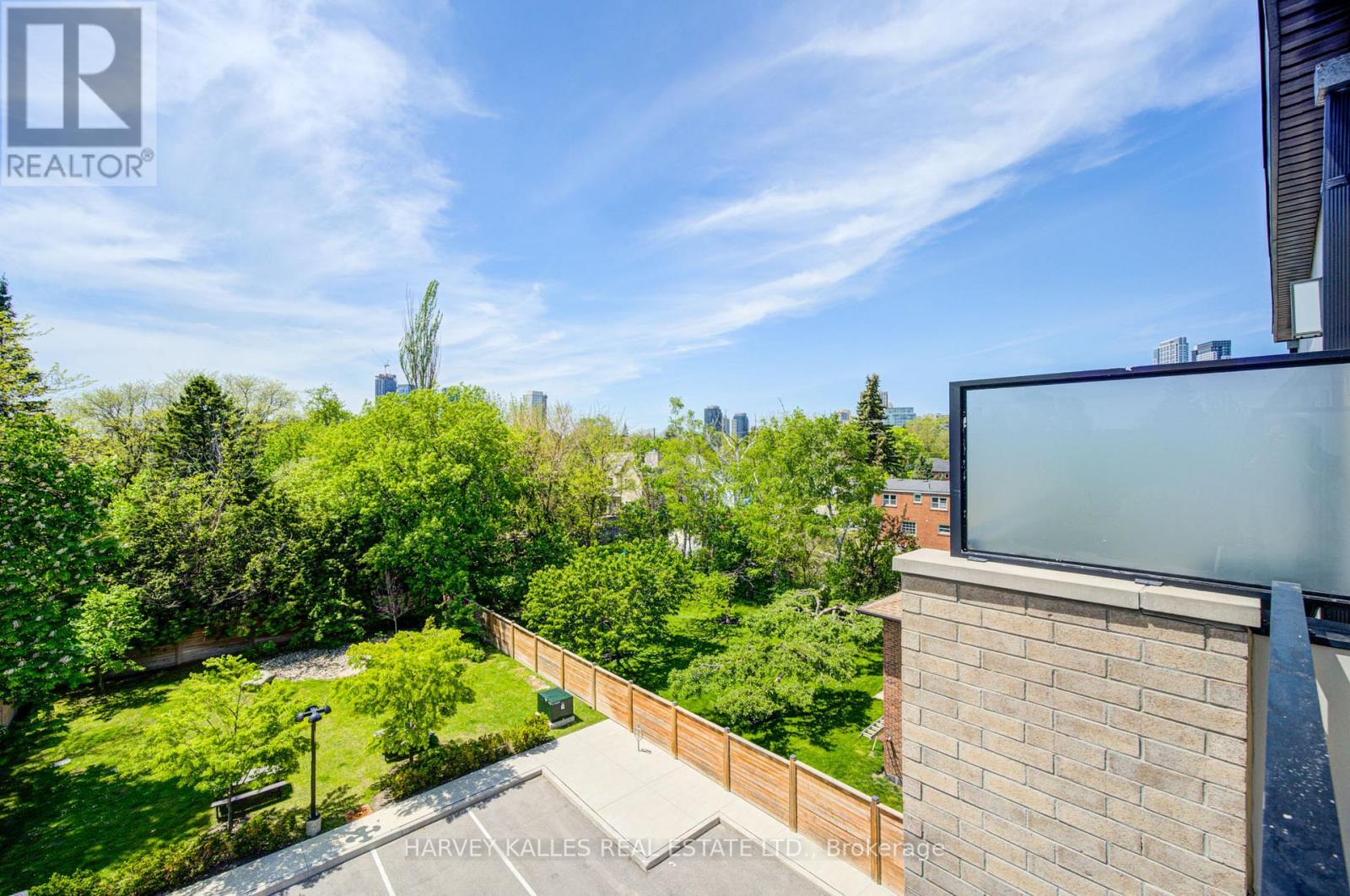 1130a Islington Avenue, Toronto, Ontario  M8Z 0G6 - Photo 39 - W13220416