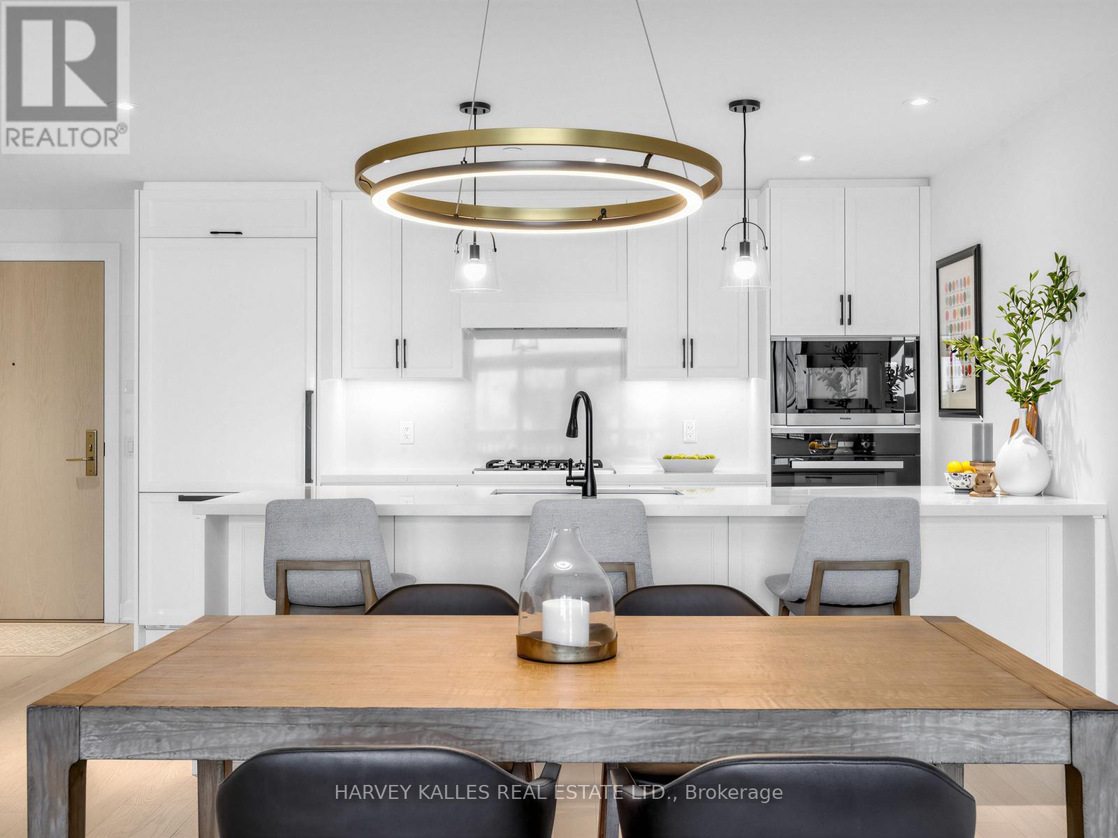 605 - 1 Strathgowan Avenue, Toronto, Ontario  M4N 0B3 - Photo 3 - C13222334