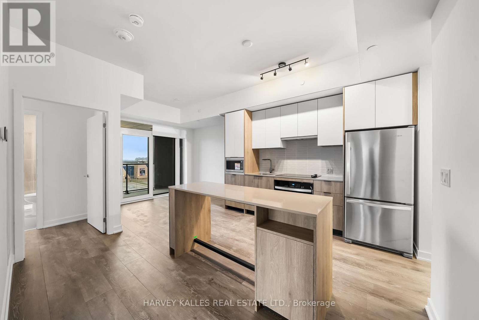 514 - 1007 The Queensway, Toronto, Ontario  M8Z 6C7 - Photo 2 - W13222670
