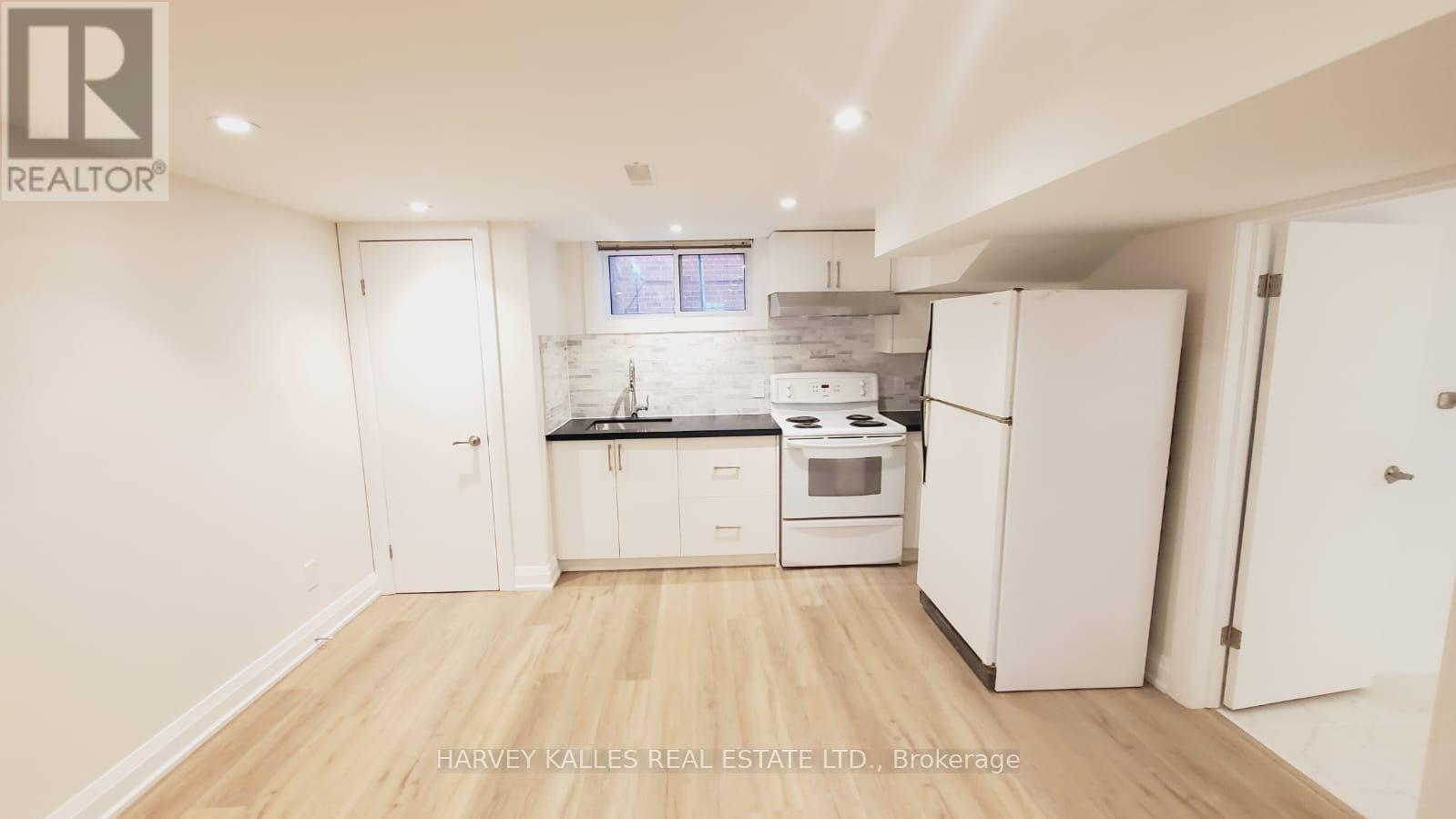 Bsmt 2 - 550 Glencairn Avenue, Toronto, Ontario M6B 1Z4 - Photo 6 - C13225532