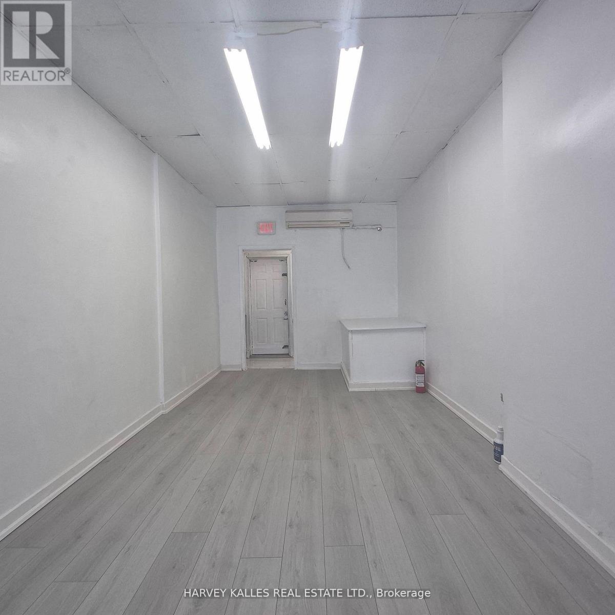 1175 Victoria Park Avenue, Toronto, Ontario  M4B 2K5 - Photo 8 - E13228348
