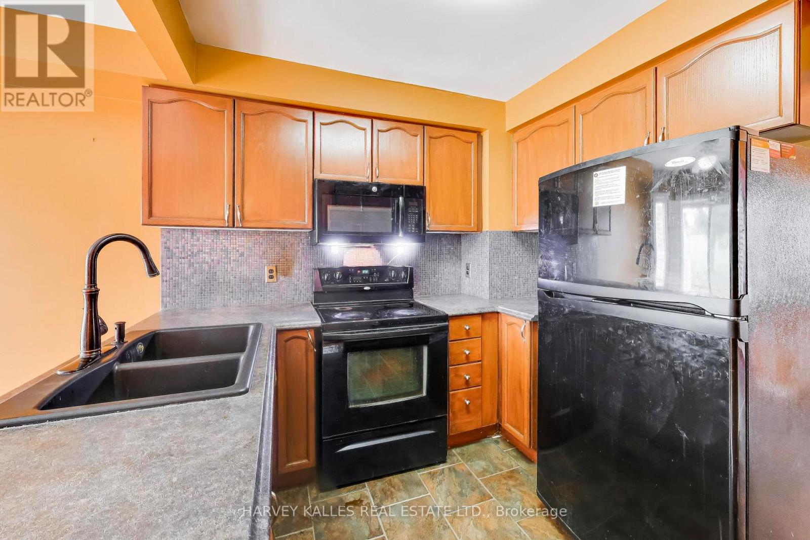70 Andona Crescent, Toronto, Ontario M1C 5A3 - Photo 11 - E13234362