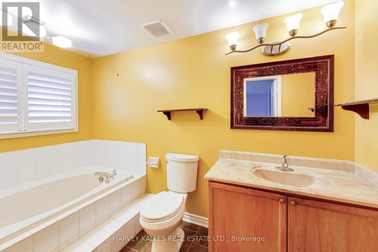 70 Andona Crescent, Toronto, Ontario M1C 5A3 - Photo 16 - E13234362