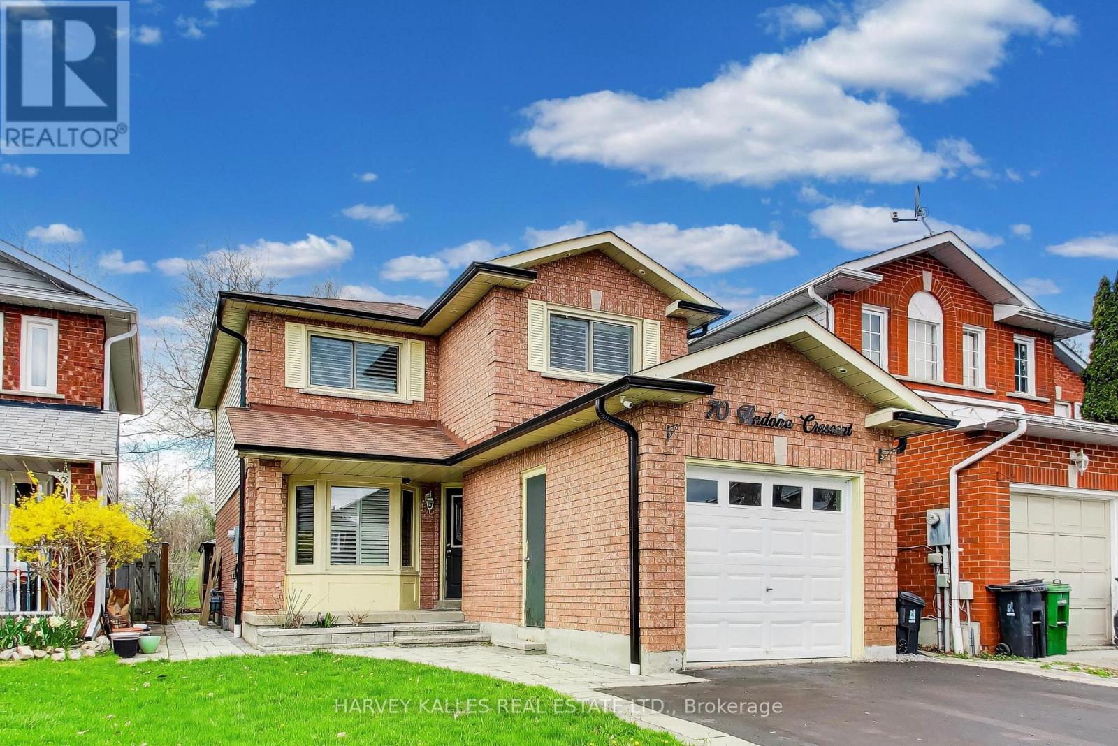 70 Andona Crescent, Toronto, Ontario M1C 5A3 - Photo 3 - E13234362