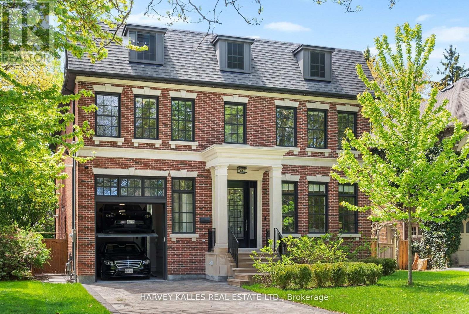 163 CORTLEIGH BOULEVARD, Toronto, Ontario