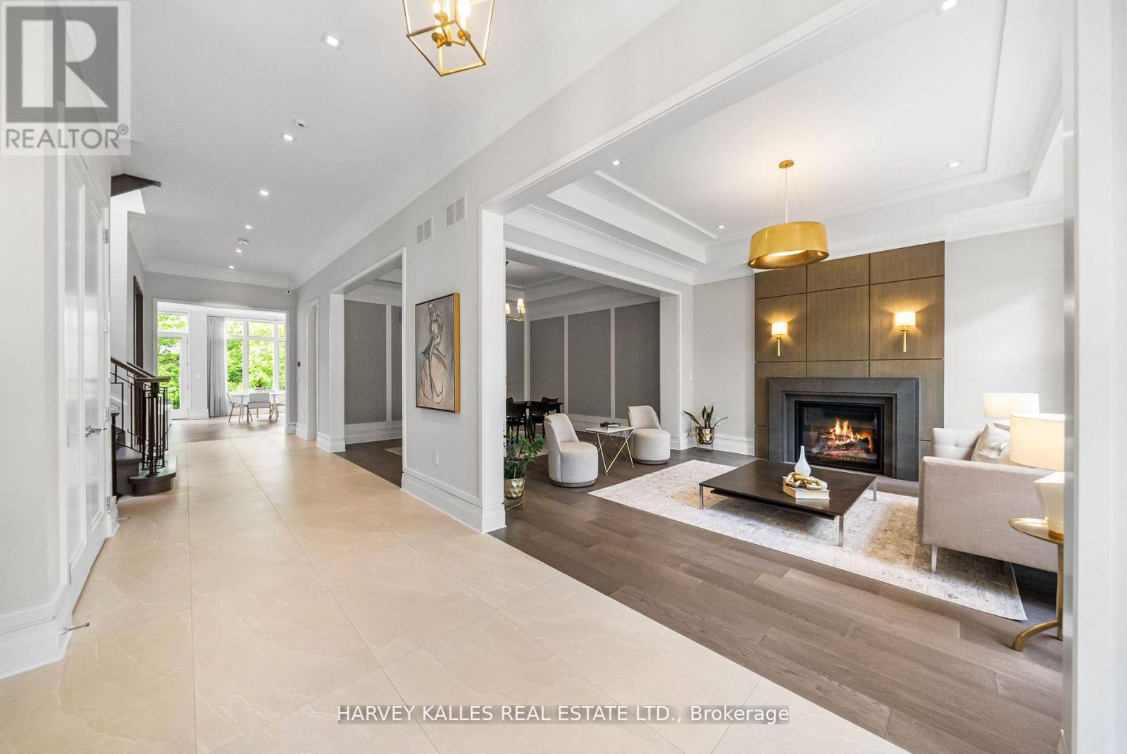 163 Cortleigh Boulevard, Toronto, Ontario M5N 1P6 - Photo 4 - C13248586