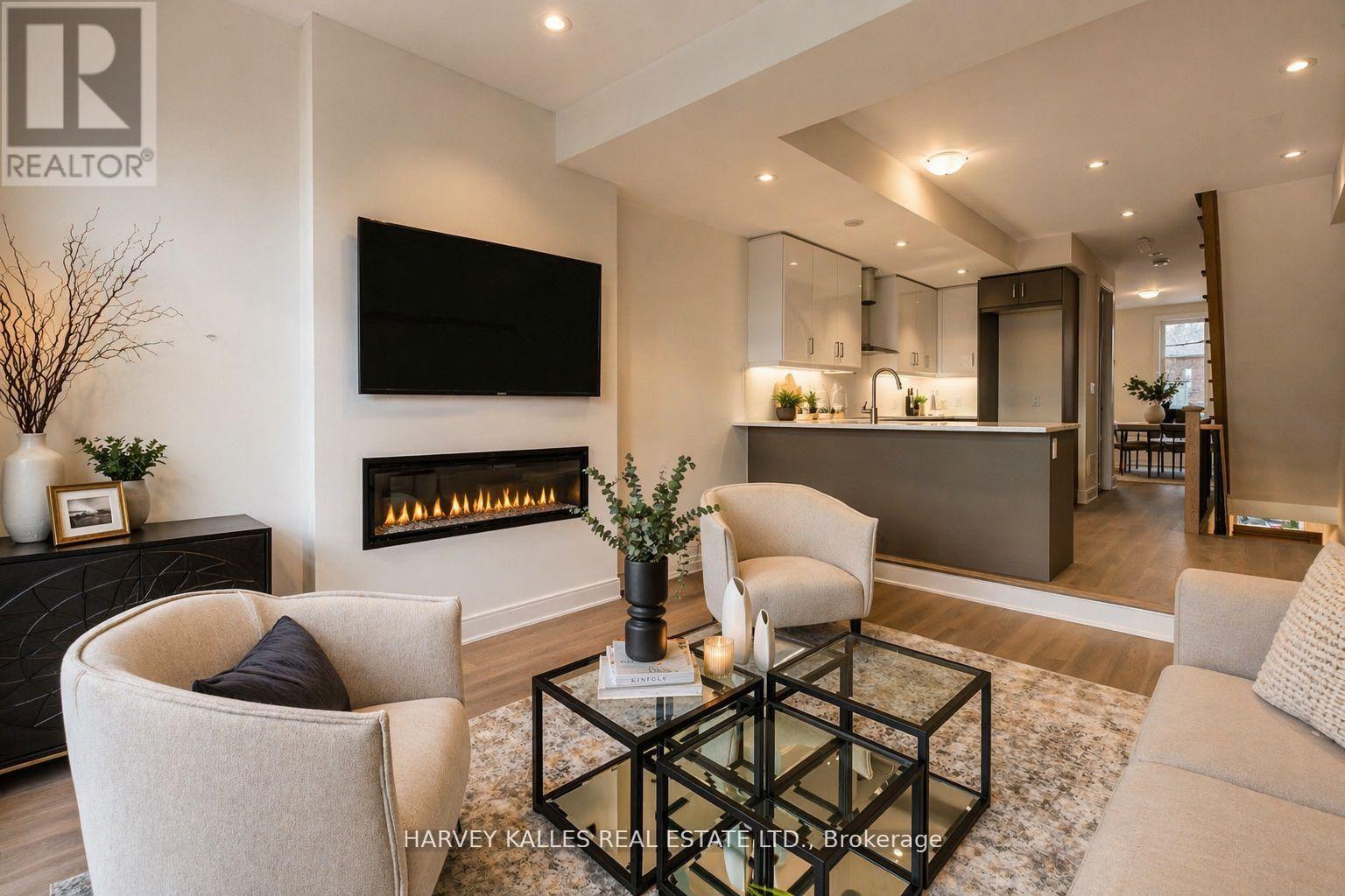 11 Innes Avenue, Toronto, Ontario  M6E 0B2 - Photo 2 - W13262064