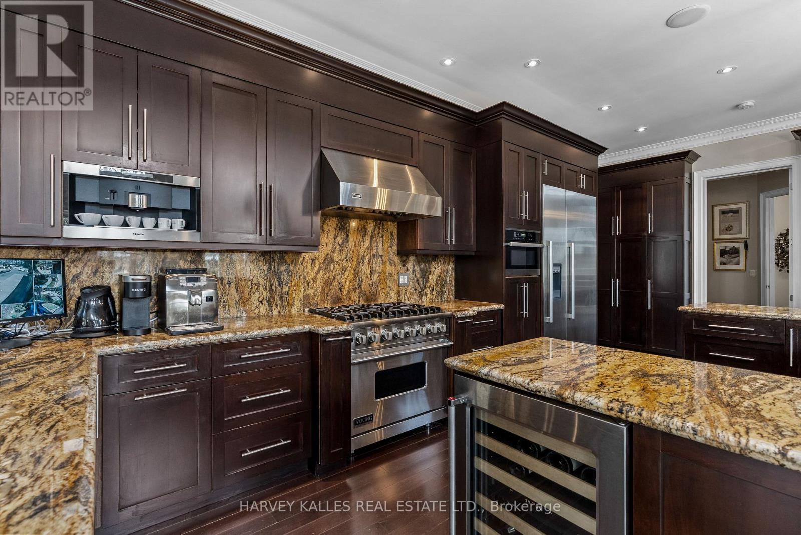 6 Georgina Drive, Barrie, Ontario L4M 1E9 - Photo 19 - S13343102