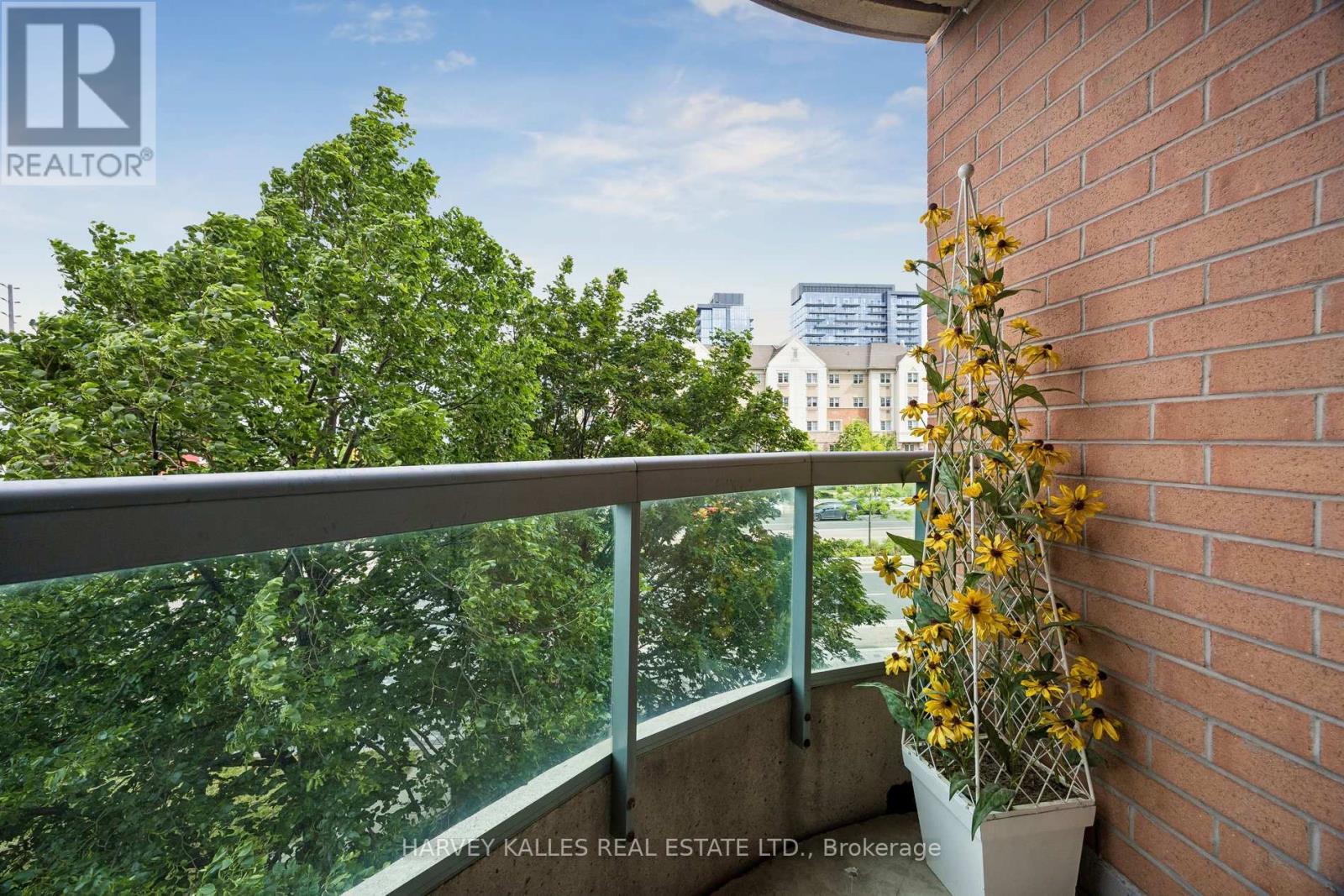 302 - 745 New Westminster Drive, Vaughan, Ontario L4J 8J9 - Photo 13 - N13413430
