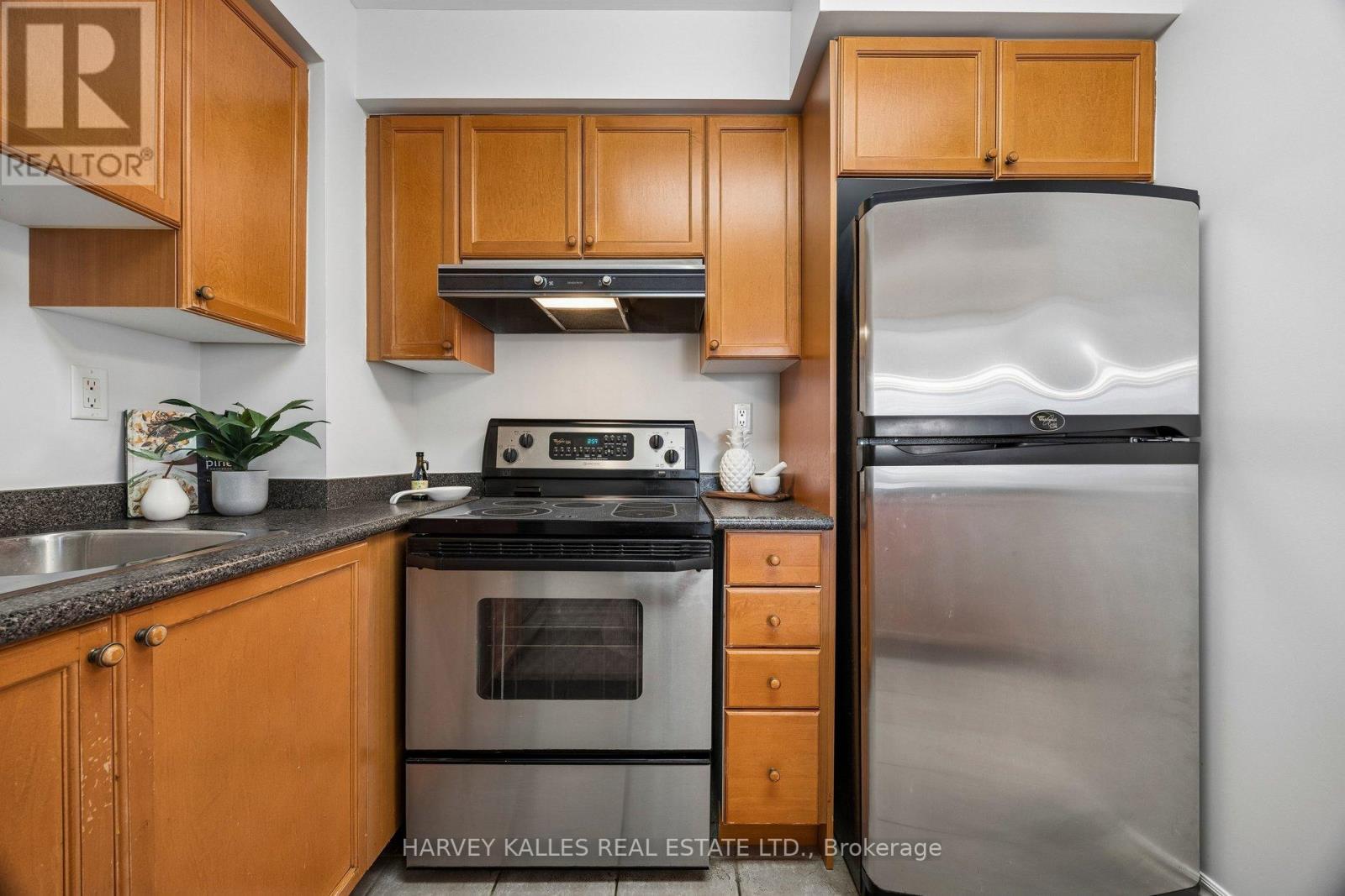 302 - 745 New Westminster Drive, Vaughan, Ontario L4J 8J9 - Photo 20 - N13413430