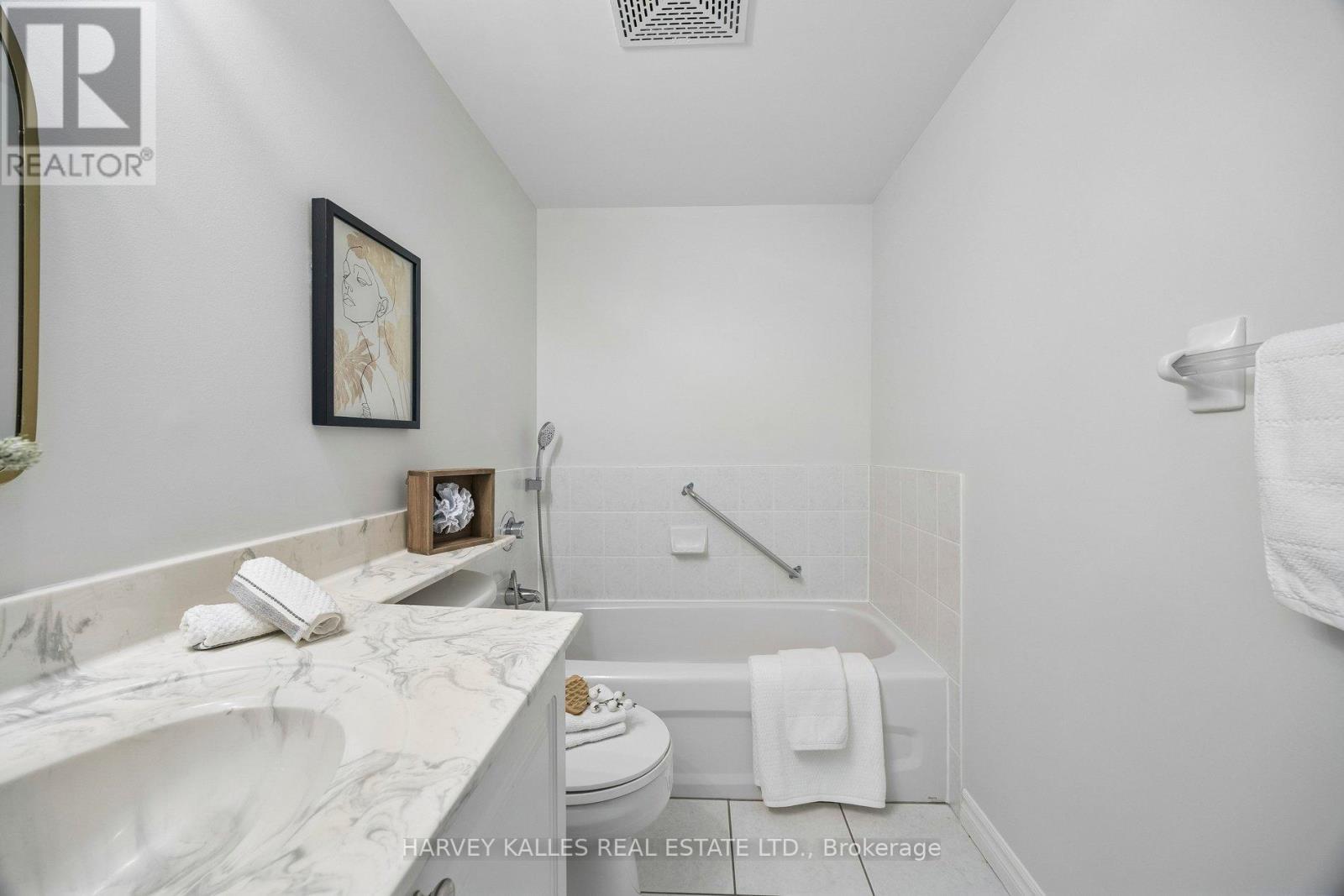302 - 745 New Westminster Drive, Vaughan, Ontario L4J 8J9 - Photo 27 - N13413430