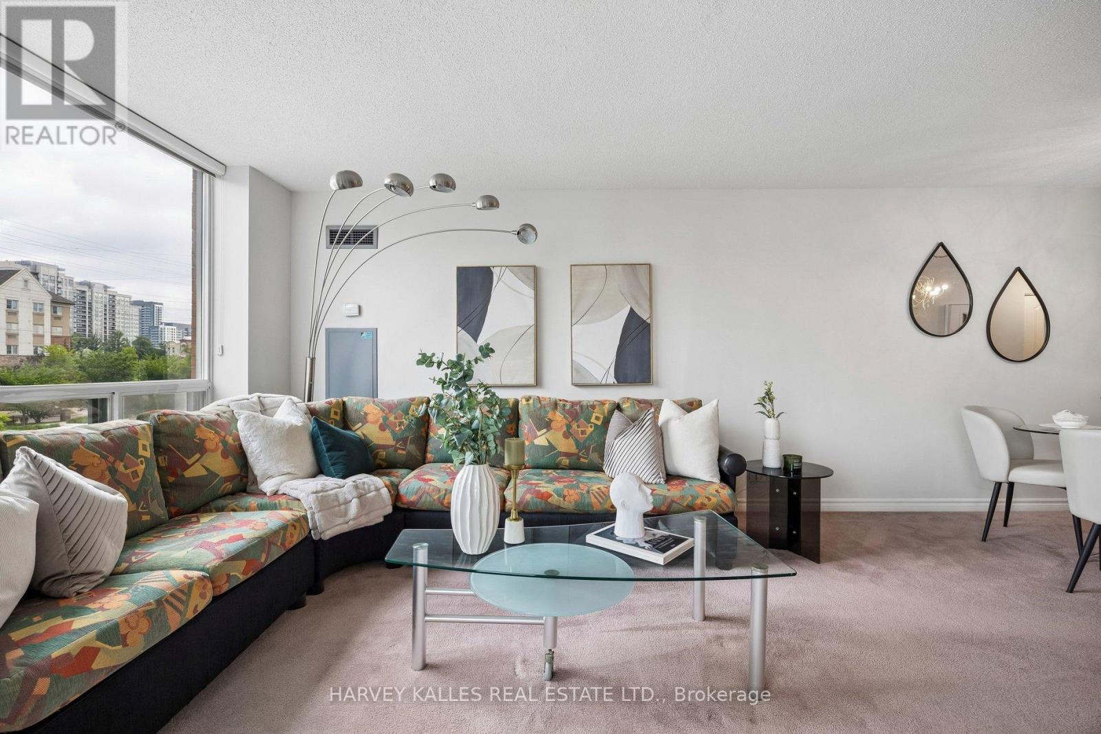 302 - 745 New Westminster Drive, Vaughan, Ontario L4J 8J9 - Photo 8 - N13413430