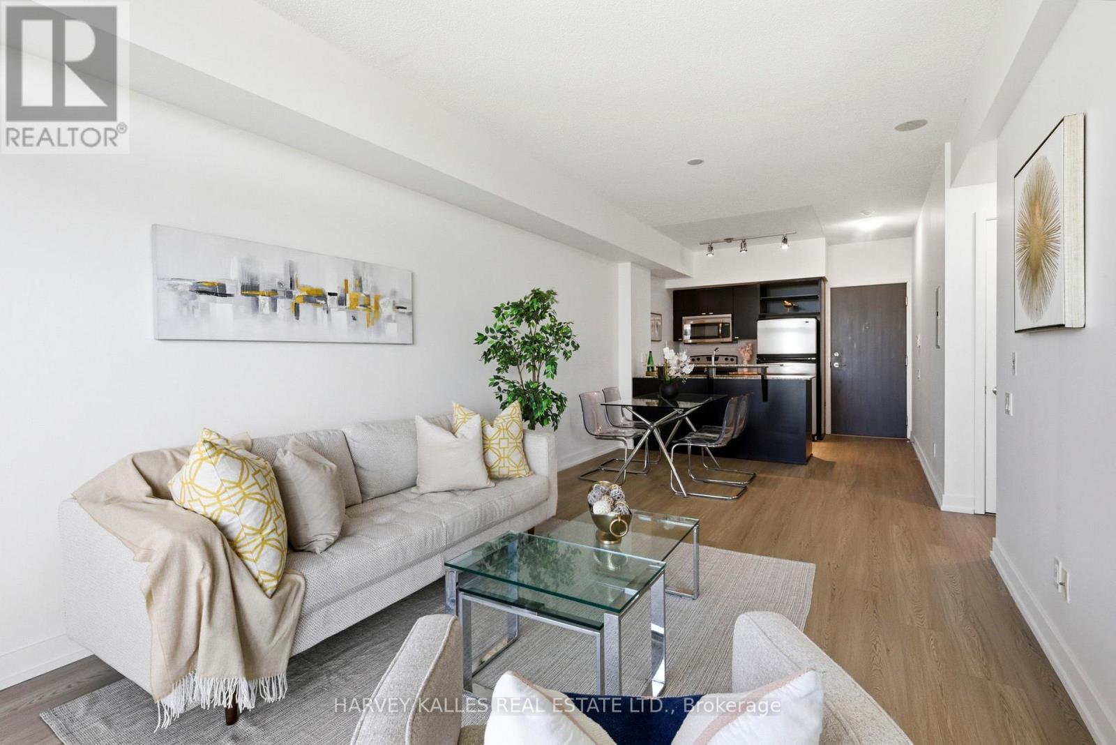 701 - 103 The Queensway, Toronto, Ontario M6S 5B3 - Photo 5 - W13415216