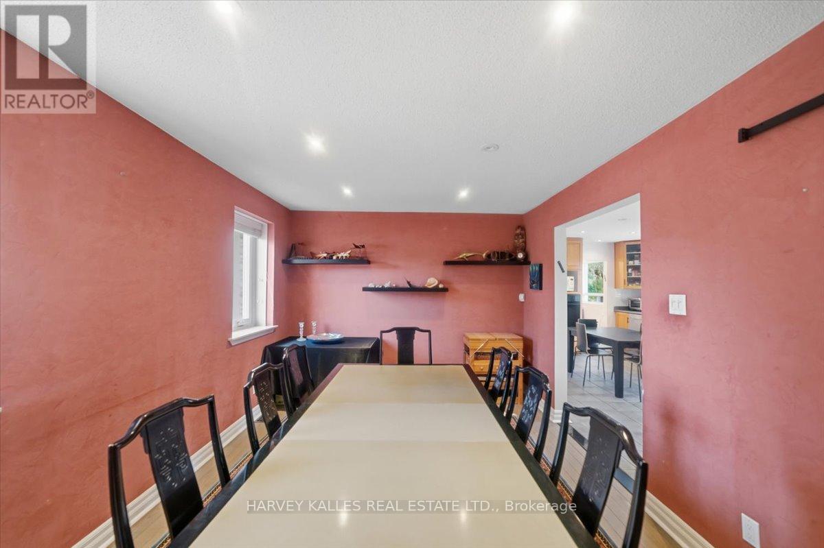 72 Walmer Road, Richmond Hill, Ontario  L4C 3X1 - Photo 18 - N13418986