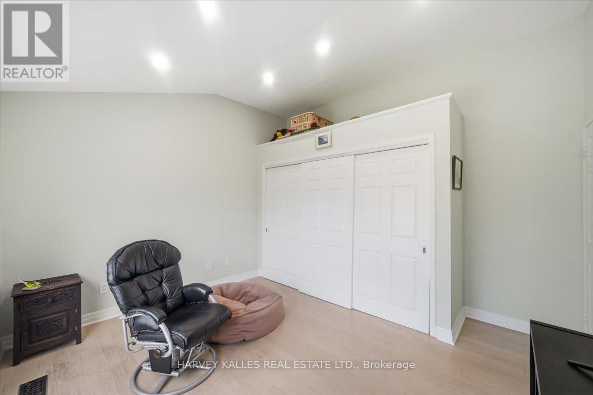 72 Walmer Road, Richmond Hill, Ontario  L4C 3X1 - Photo 30 - N13418986