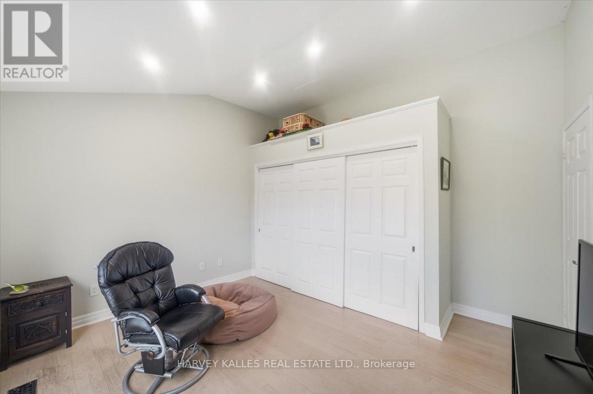 72 Walmer Road, Richmond Hill, Ontario  L4C 3X1 - Photo 33 - N13418986