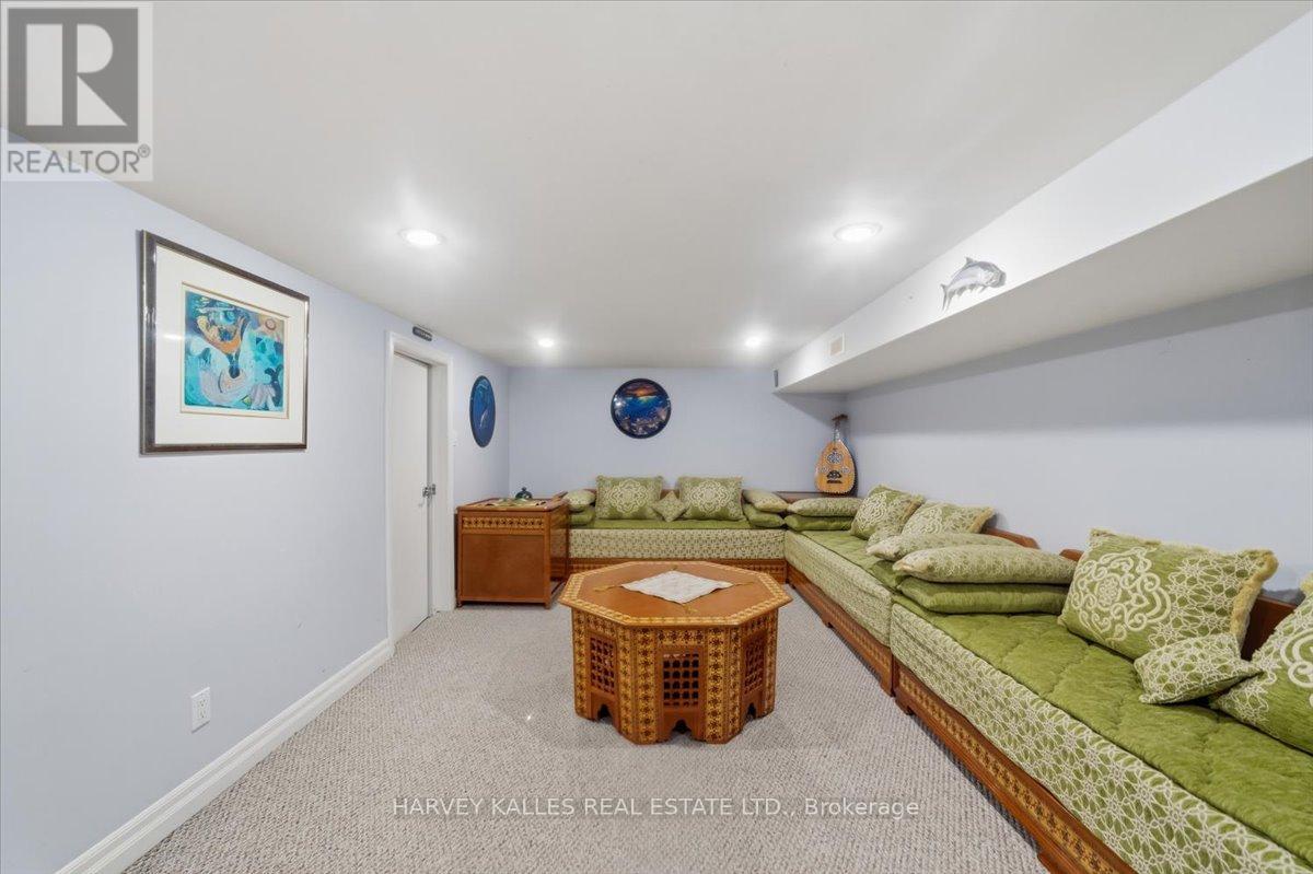 72 Walmer Road, Richmond Hill, Ontario  L4C 3X1 - Photo 41 - N13418986