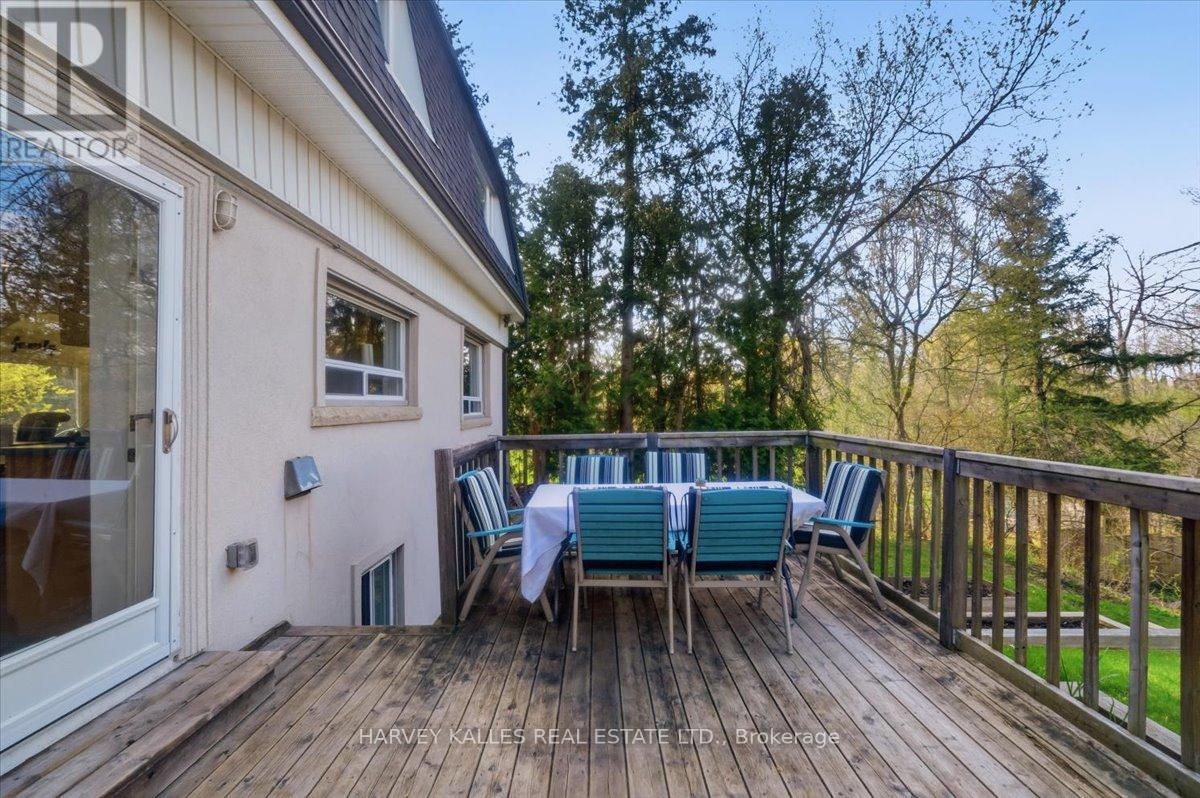72 Walmer Road, Richmond Hill, Ontario  L4C 3X1 - Photo 5 - N13418986