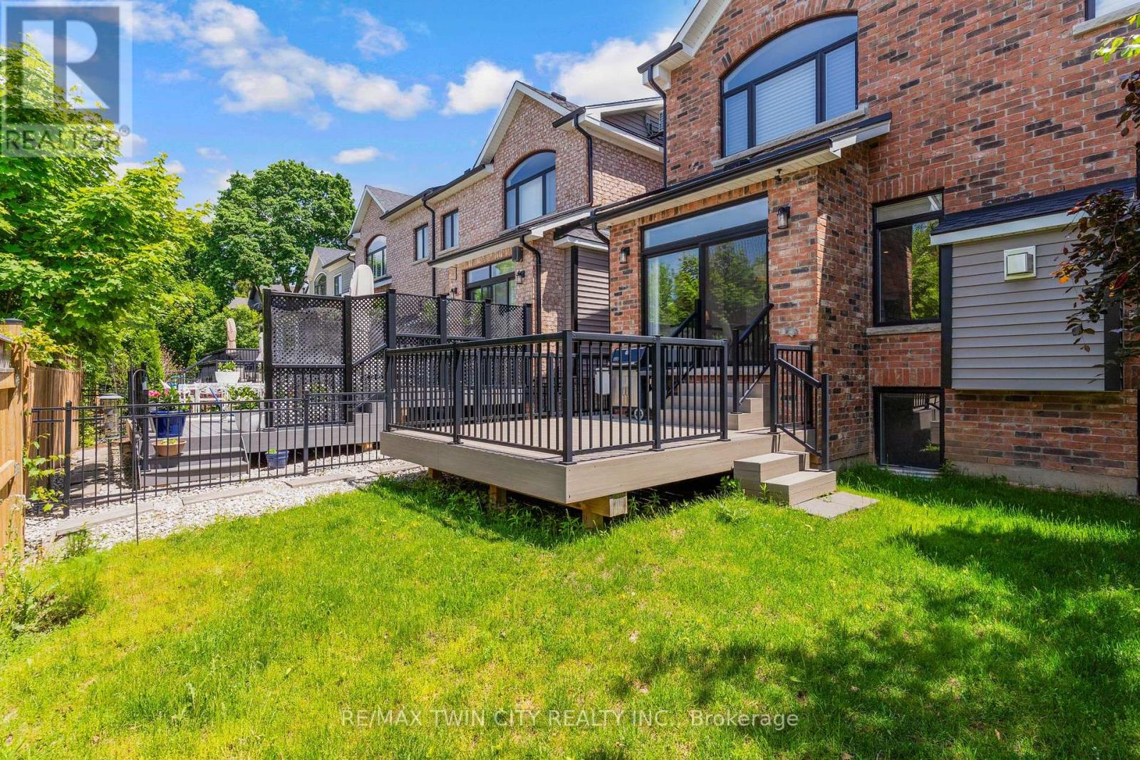 12 George Street, Waterloo, Ontario N2J 1K5 - Photo 29 - X13421450