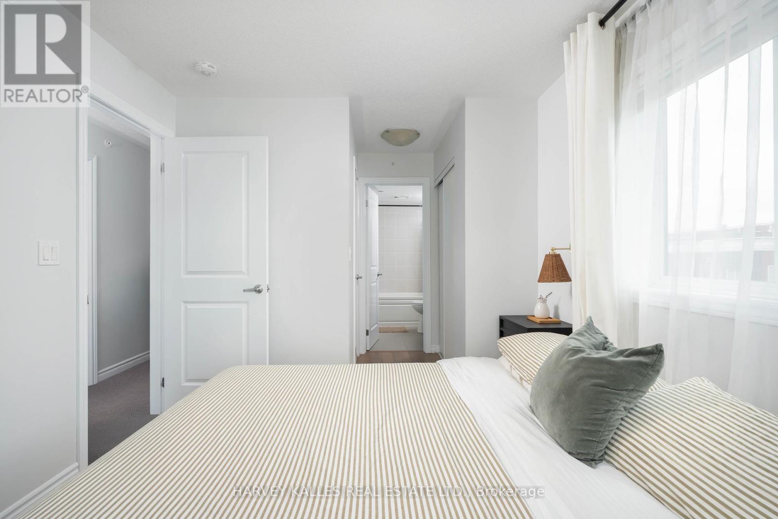 35 - 85 Eastwood Park Gardens, Toronto, Ontario  M8W 0B2 - Photo 20 - W13422262