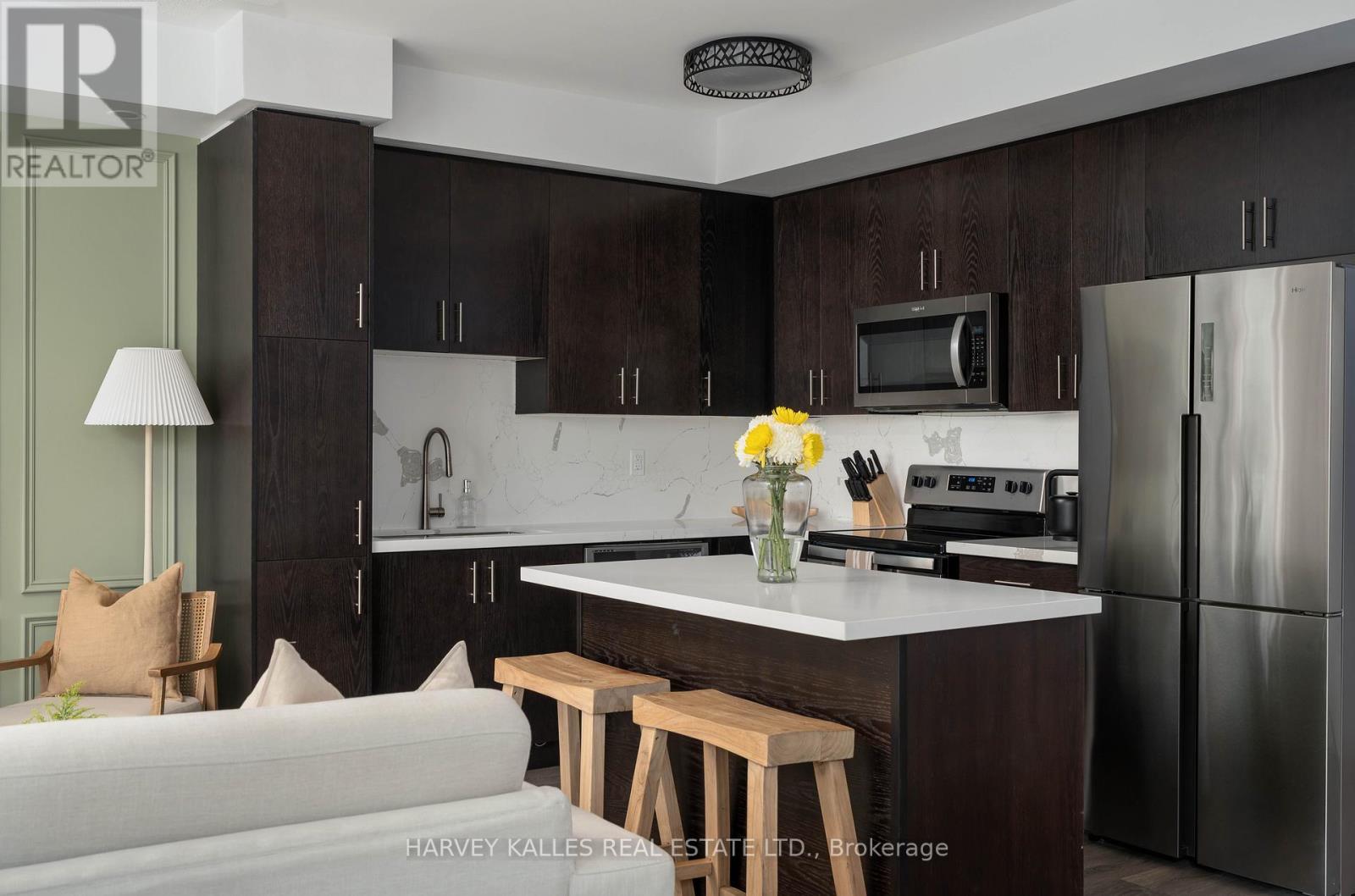 35 - 85 Eastwood Park Gardens, Toronto, Ontario  M8W 0B2 - Photo 6 - W13422262