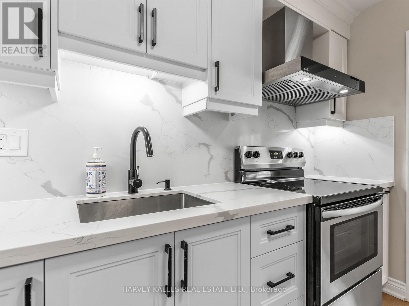 40 Blackthorn Drive, Vaughan, Ontario L6A 3N5 - Photo 12 - N13422866