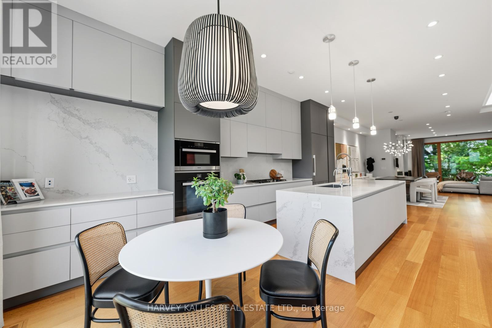 67 Heath Street W, Toronto, Ontario  M4V 1T2 - Photo 19 - C13424426