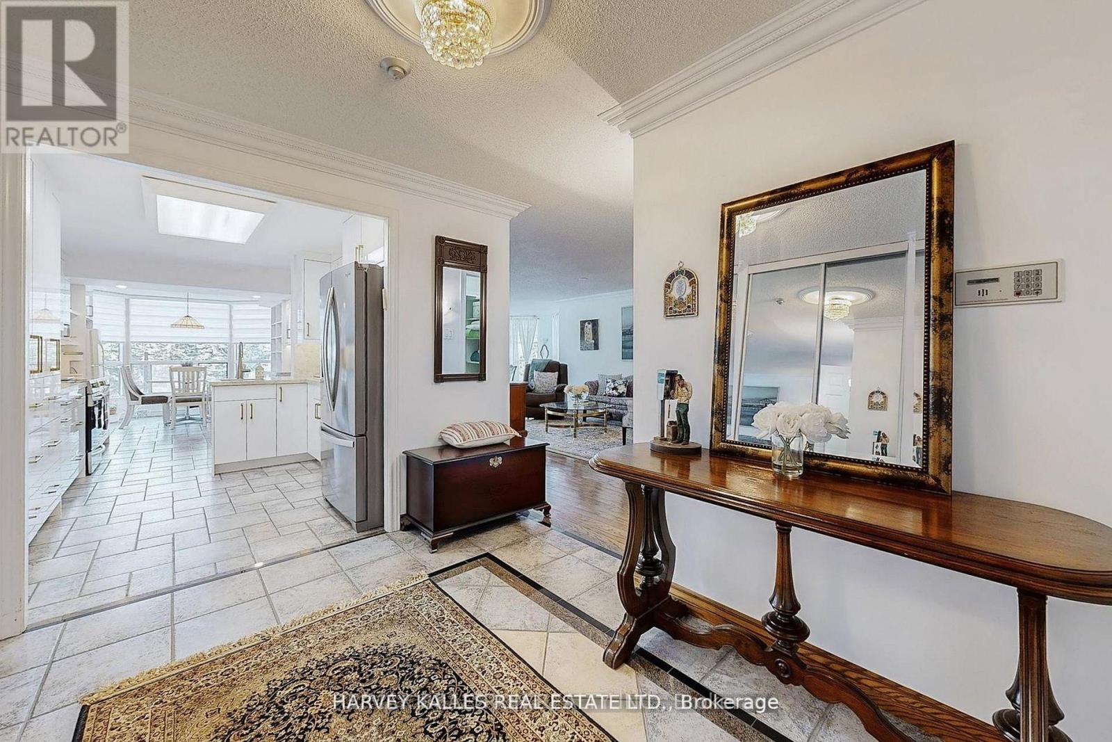 311 - 7300 Yonge Street, Vaughan, Ontario L4J 7Y5 - Photo 3 - N13425832