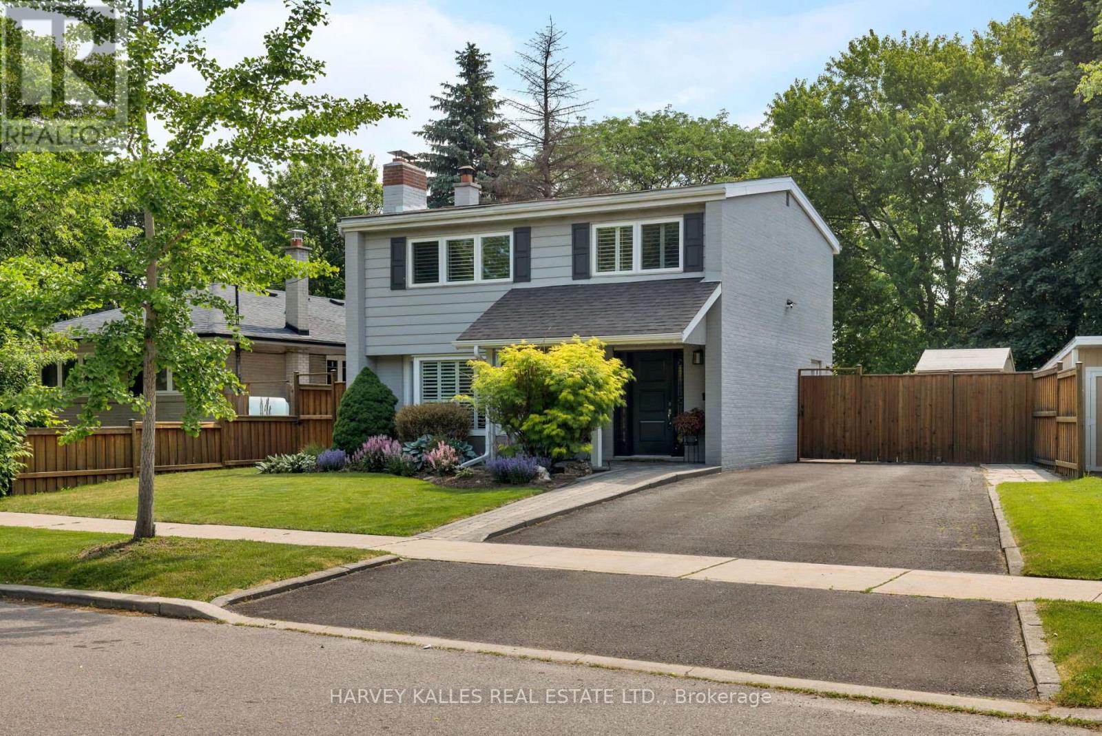 45 ASHFIELD DRIVE, Toronto, Ontario