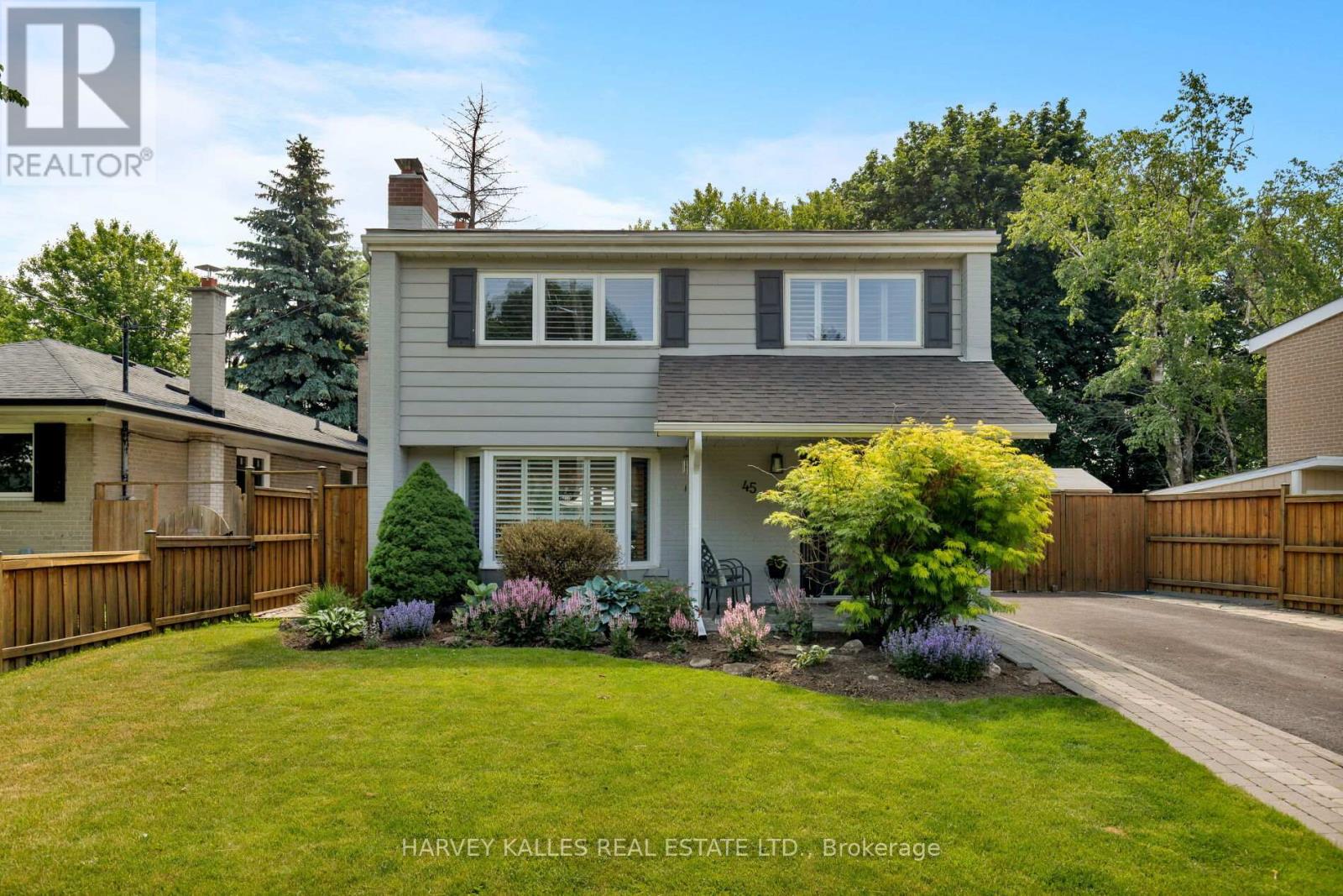 45 Ashfield Drive, Toronto, Ontario M9C 4T7 - Photo 2 - W13426942