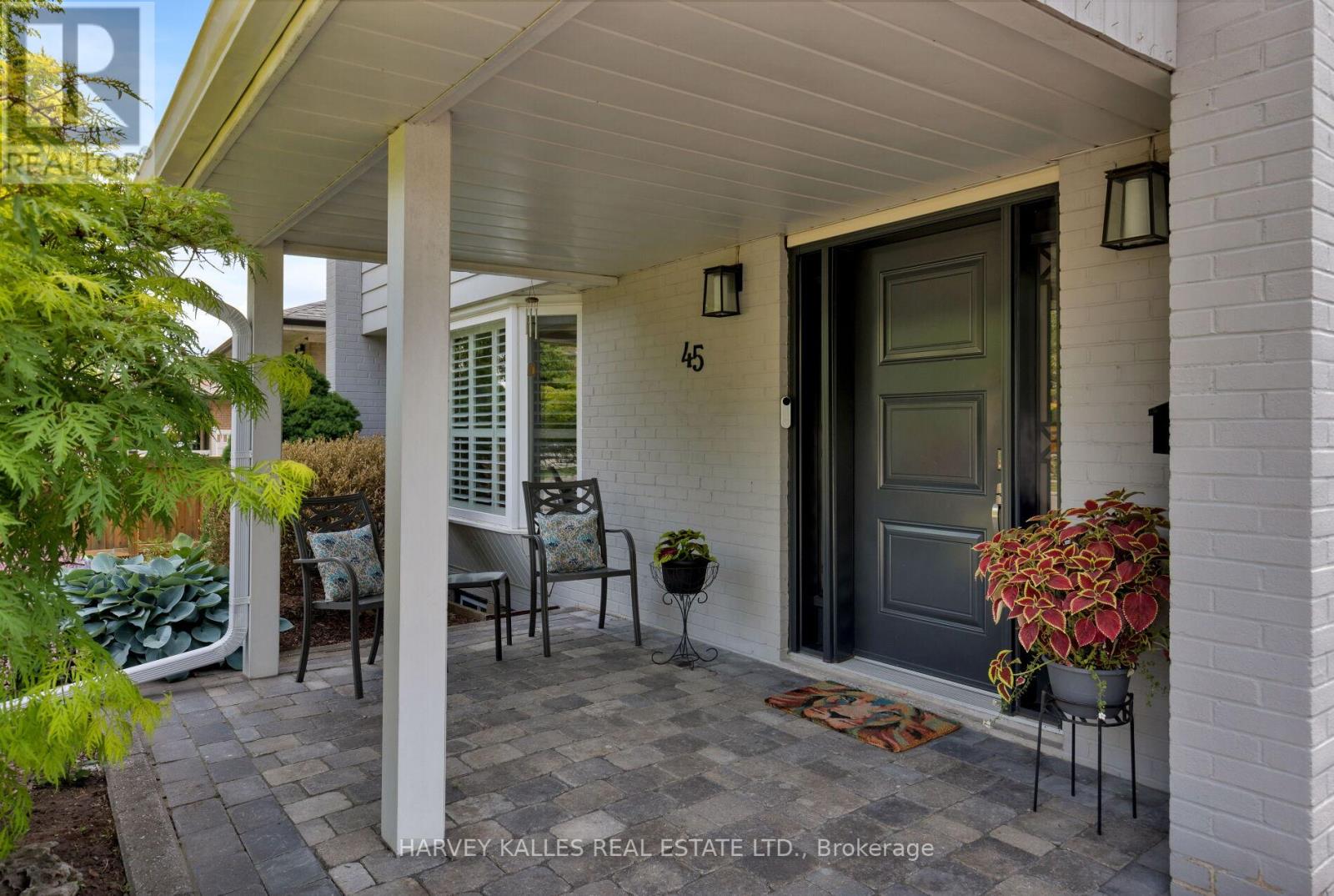45 Ashfield Drive, Toronto, Ontario M9C 4T7 - Photo 4 - W13426942