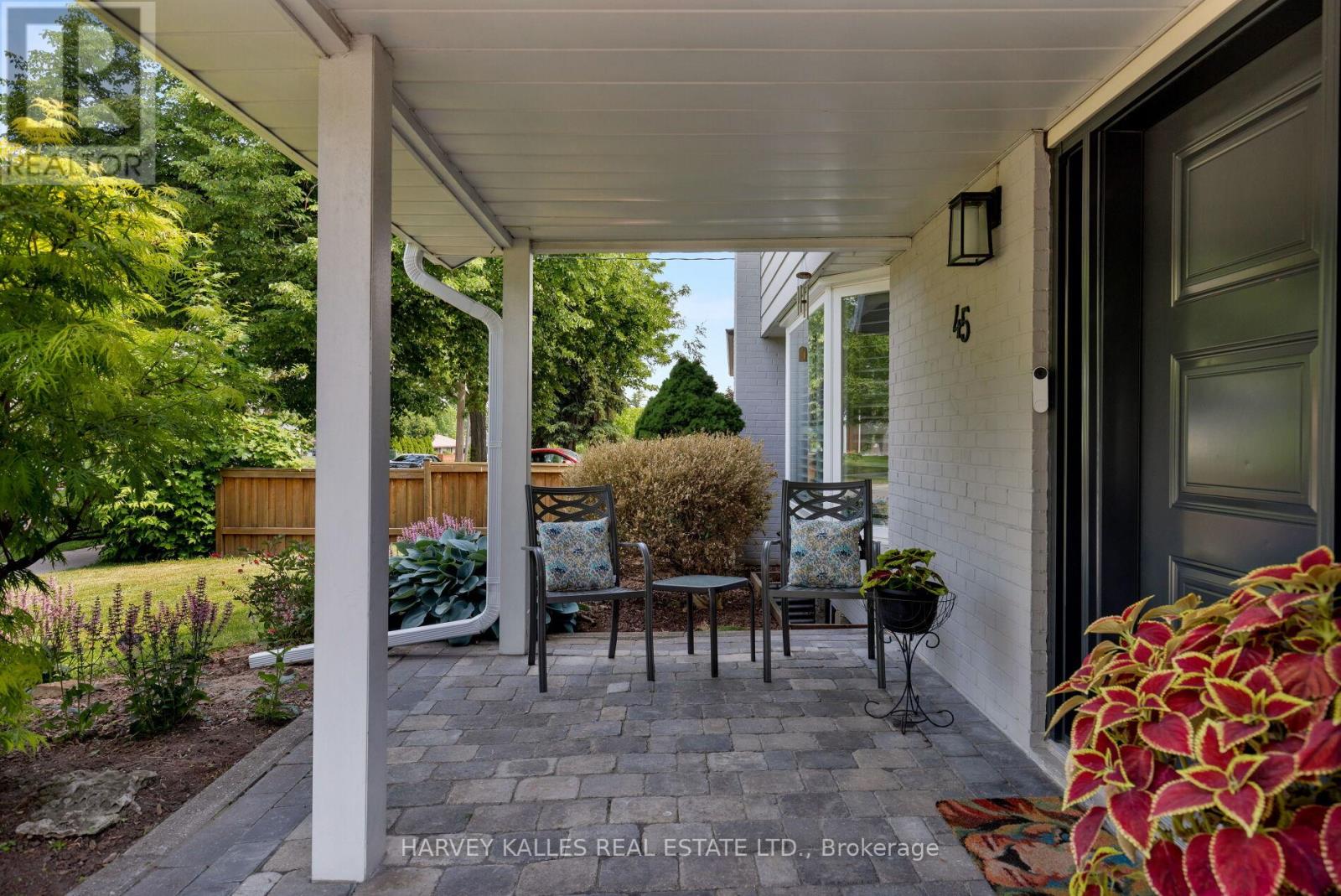 45 Ashfield Drive, Toronto, Ontario M9C 4T7 - Photo 5 - W13426942